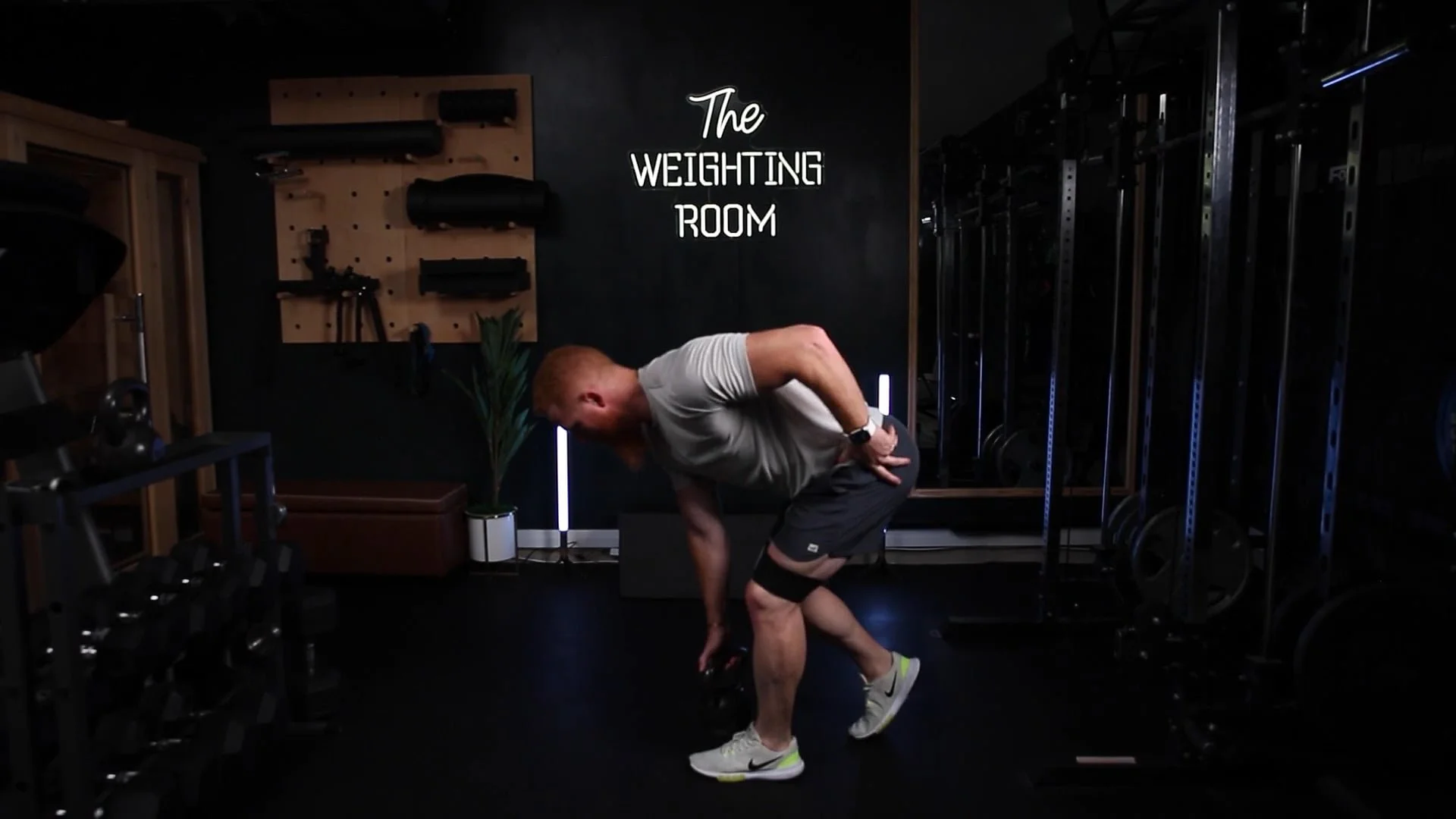 Contralateral Kickstand RDL with Band
