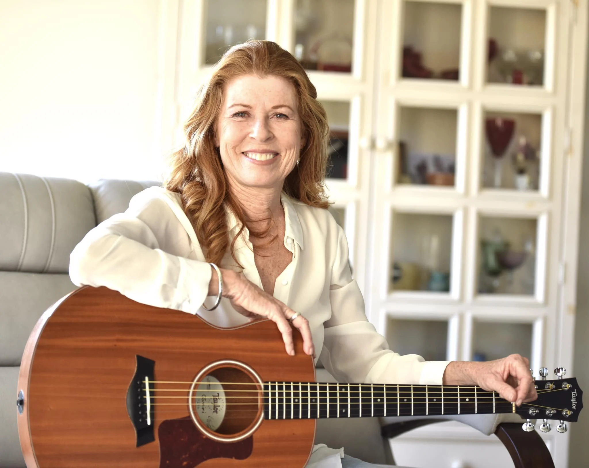 Live Music with Diane Coombs