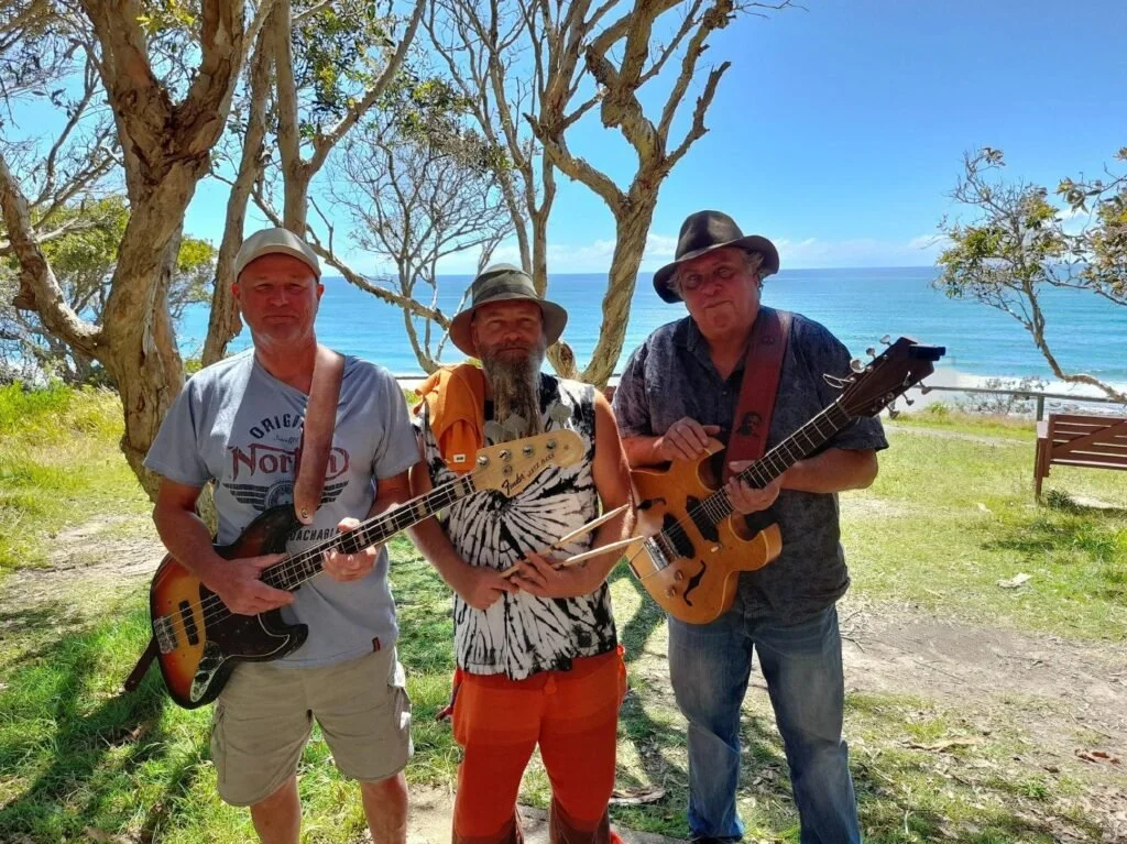 Live Music with Vallabama