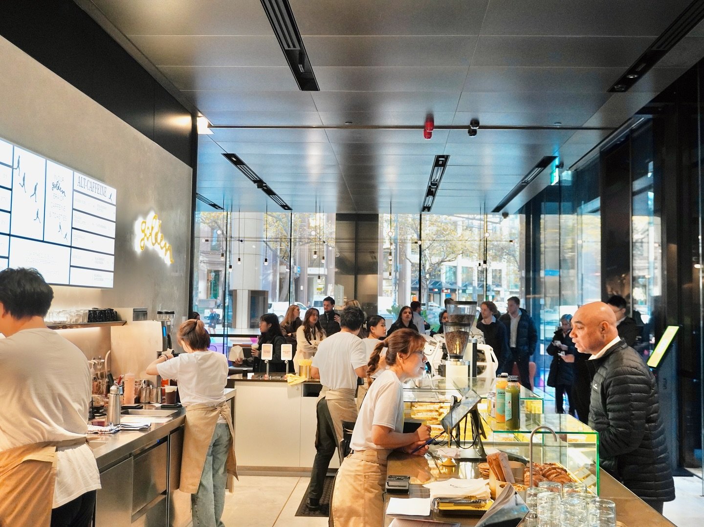 Two weeks in and it&rsquo;s been non-stop.
Full house. Full hearts. Full stomachs.
✨Golden&rsquo;s✨ the word and clearly, Melbourne got the memo.

#MelbourneFoodie #LunchInTheCity #MelbourneEats #melbournecafes #cafeinmelbourne