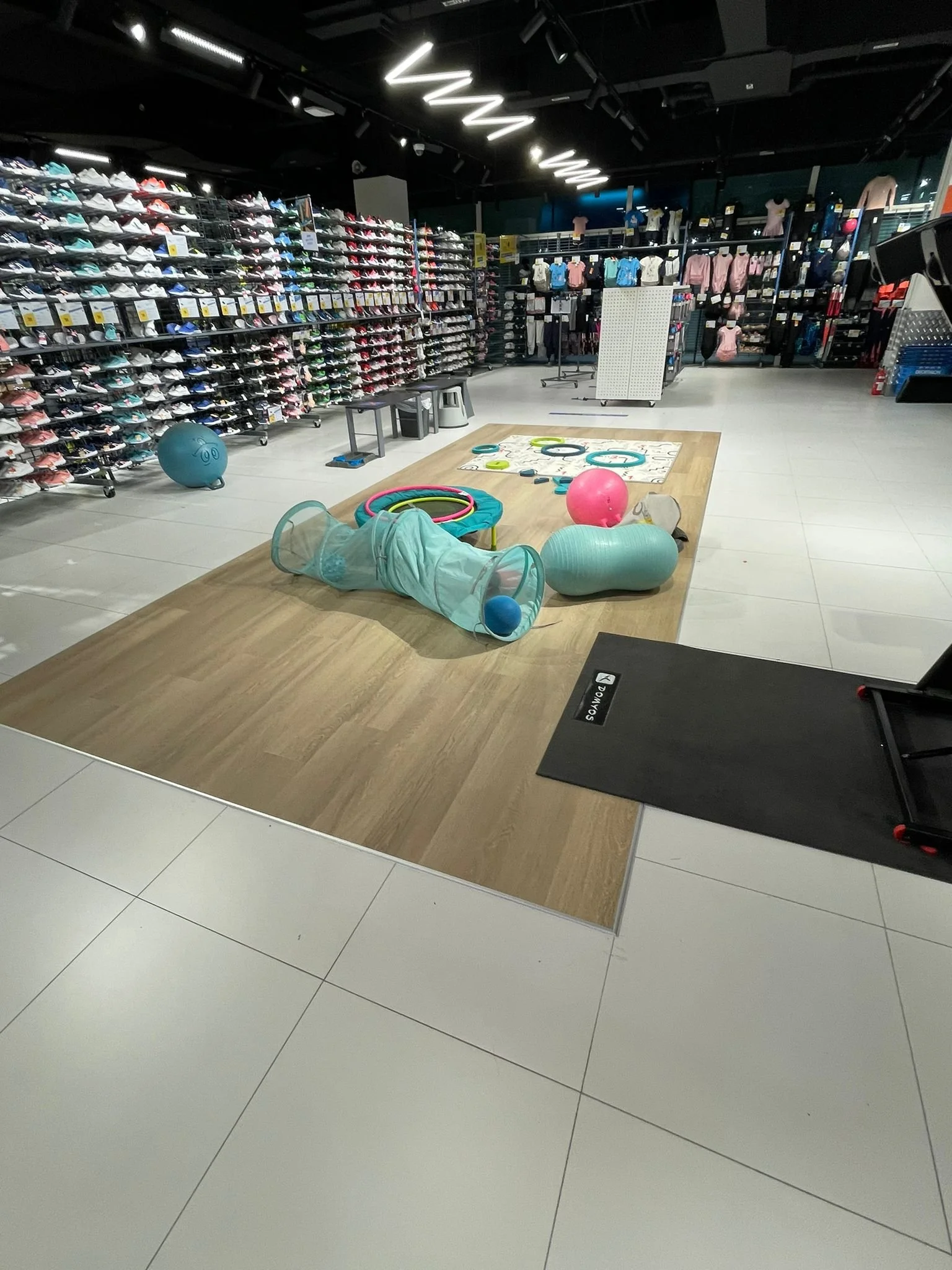 WhatsApp Image 2025-03-10 at 16.40.39_137a0305.jpg