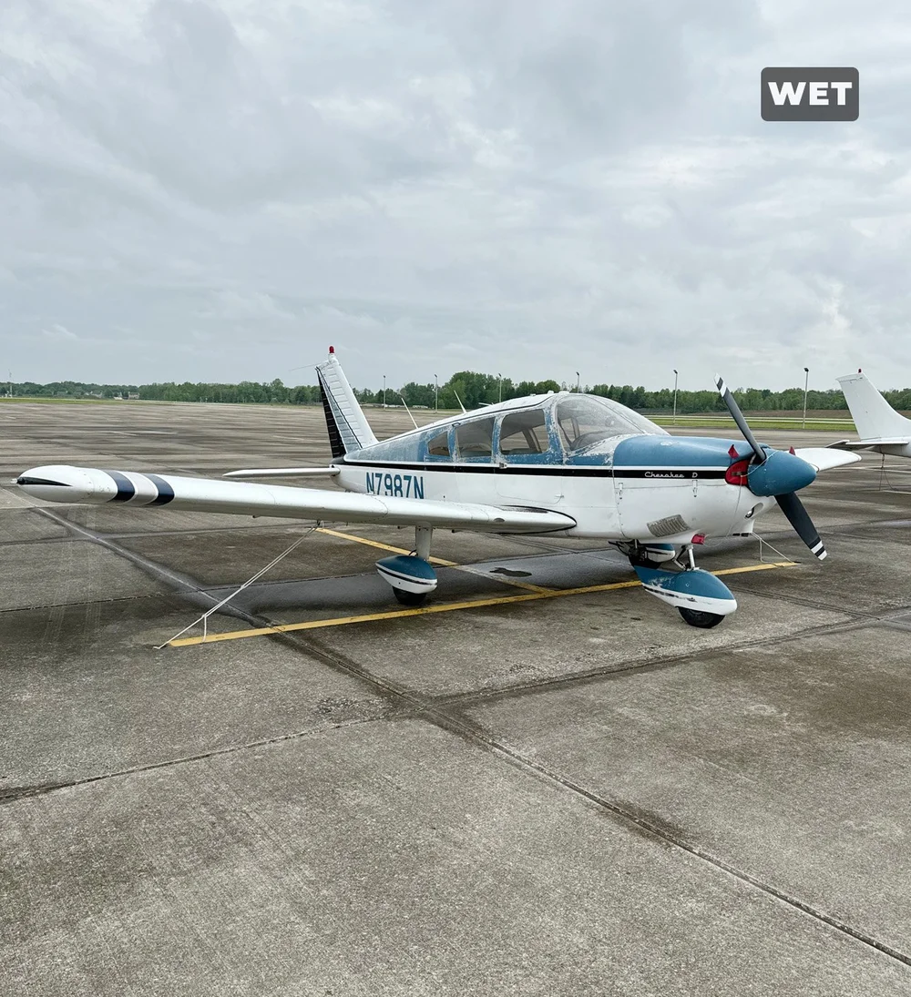 Piper Cherokee 180 N7987N at Indianapolis Regional Airport