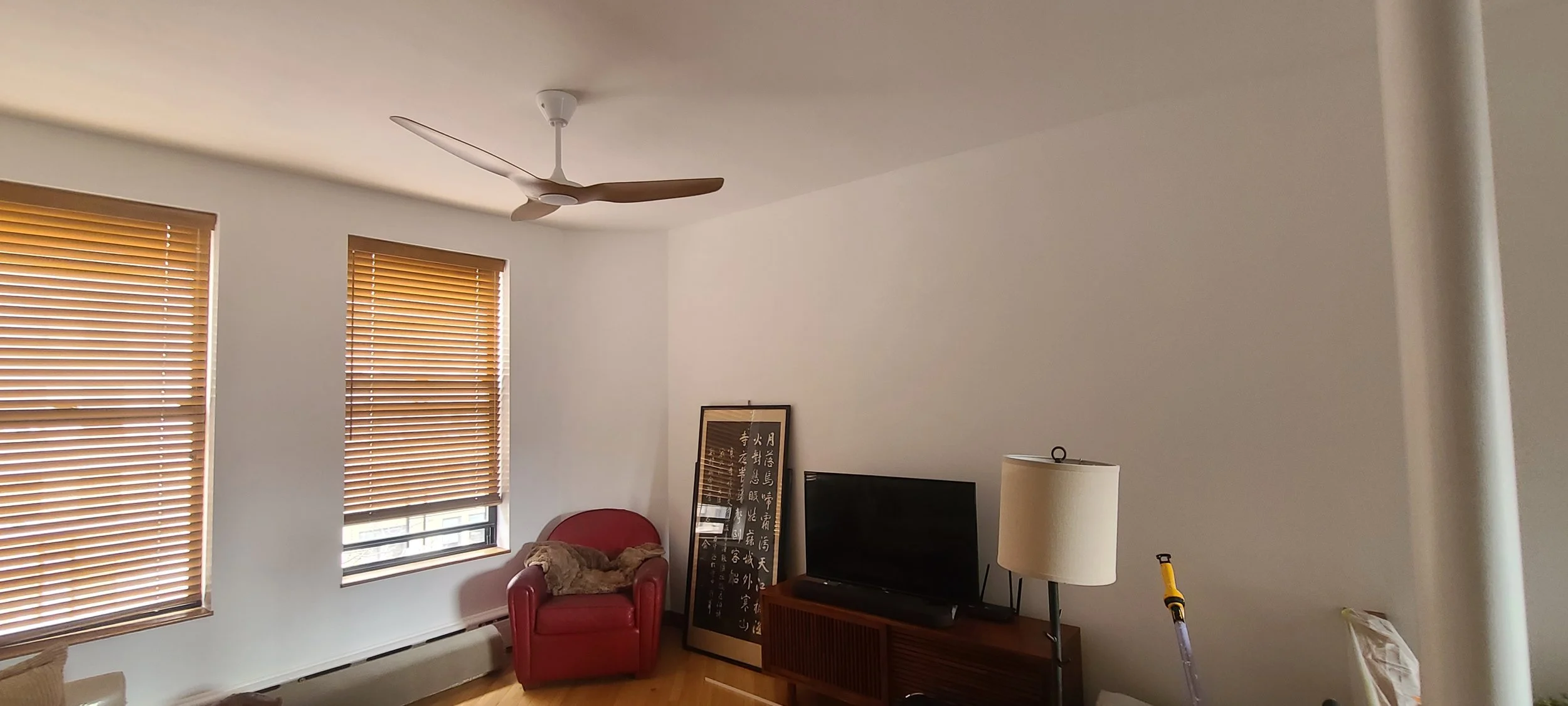 Living room after fresh paint job