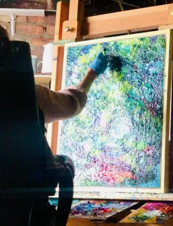 &ldquo;a peaceful place&rdquo; #oilpainting #impastopainting on canvas #nessipenman 🌿 thank you to my partner for video creation and witness to me working 🙏🏻🌟