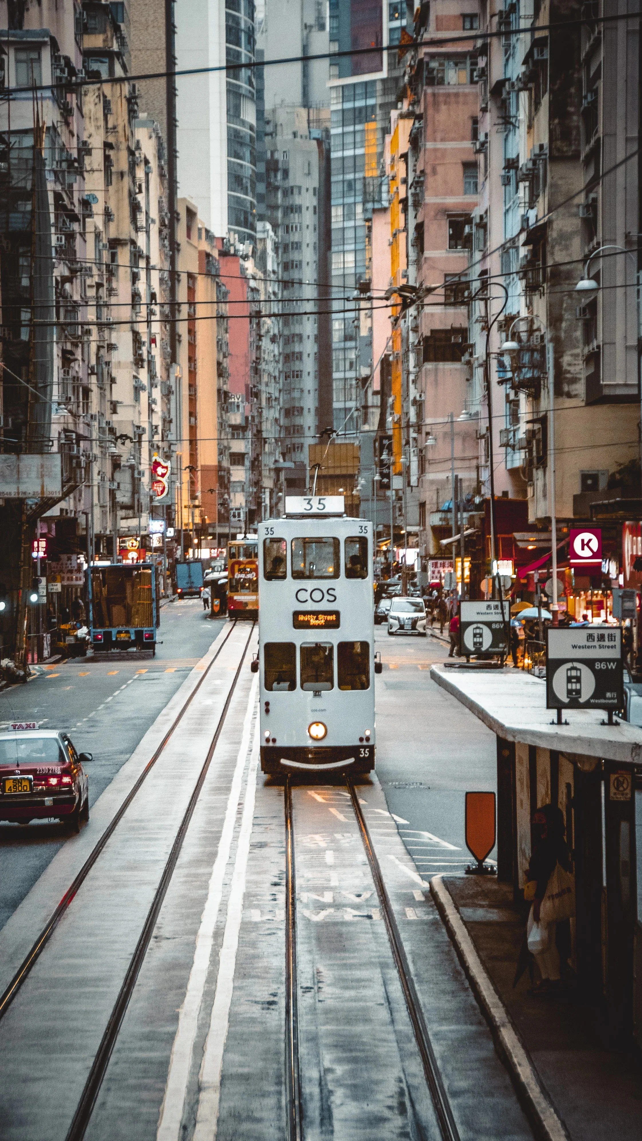 One Day in Hong Kong: A Photography Itinerary from Morning to Night