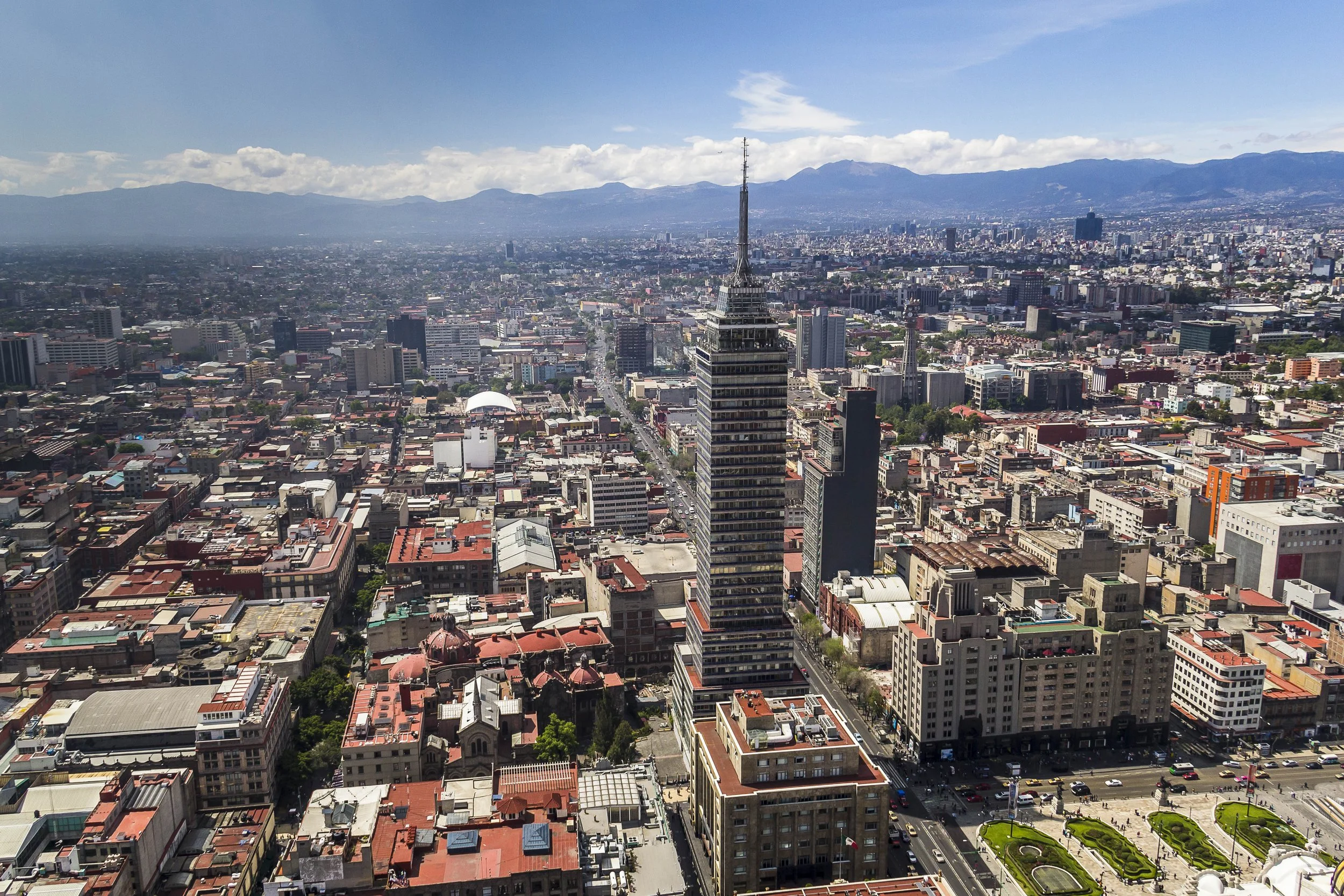 Mexico-aerial-view-of-Mexico-city-center-800391252_5071x3381.jpeg
