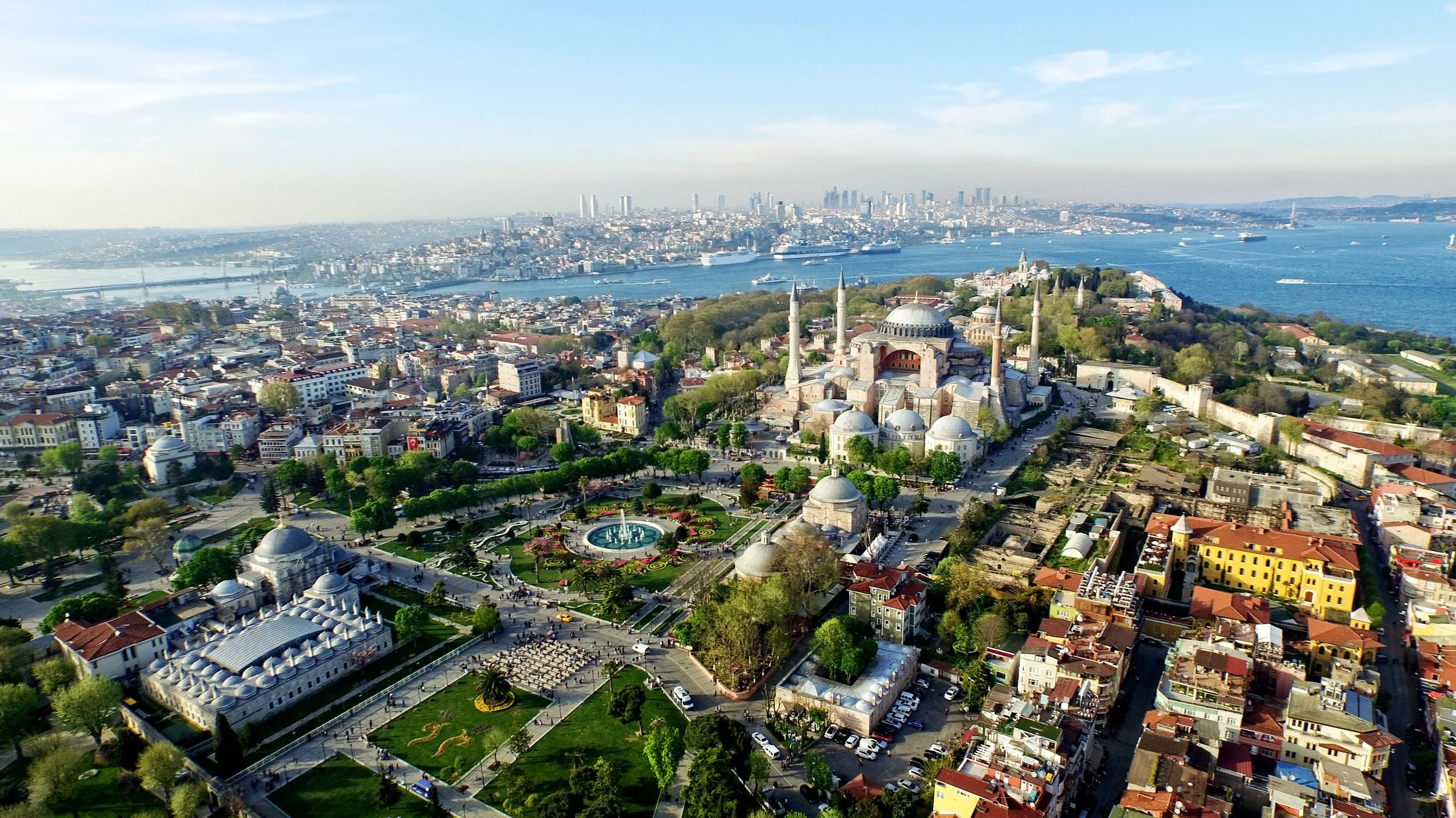 Istanbul-516359140_4000x2250.jpeg