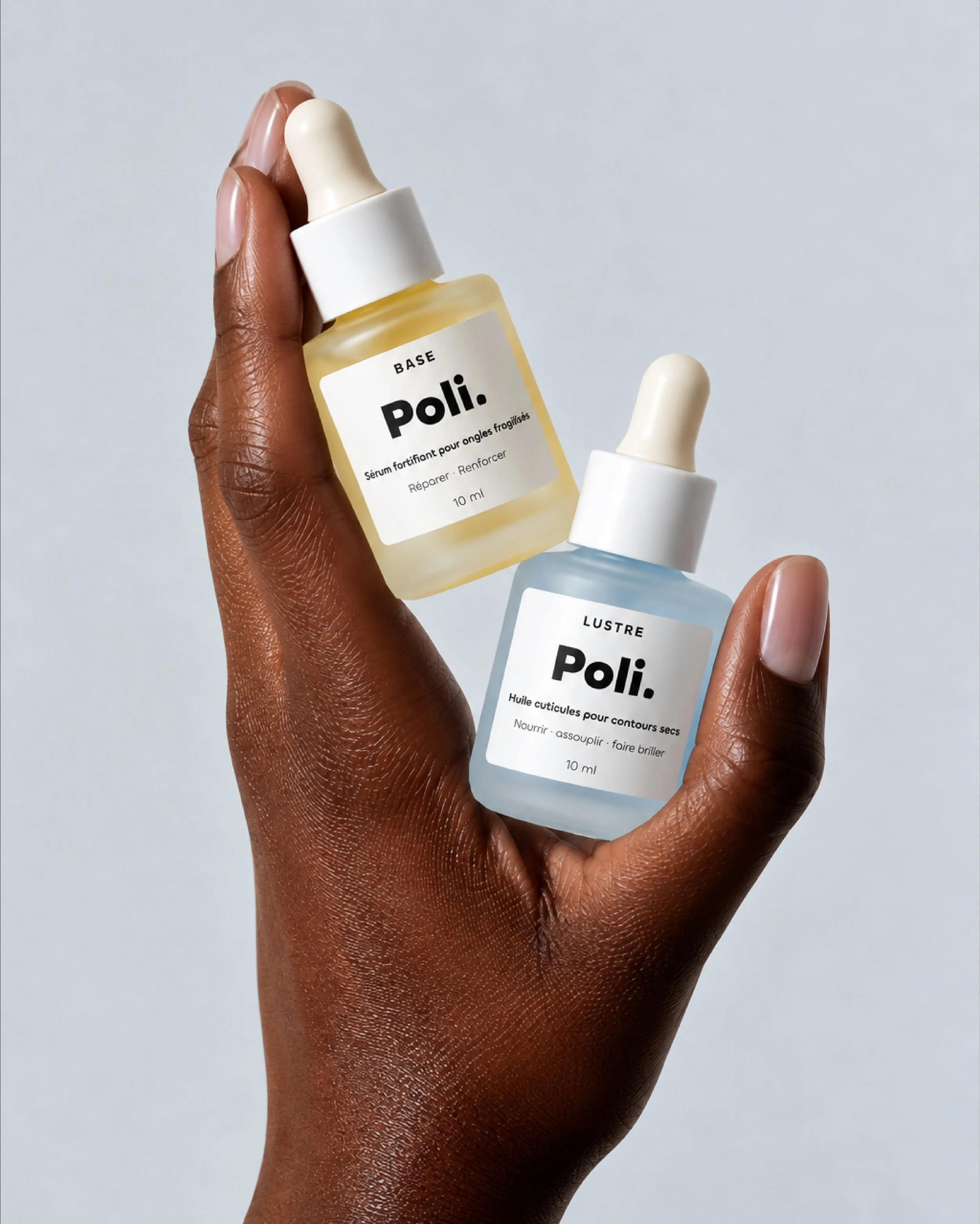 Poli. passe du concept au produit. Deux soins. Une m&ecirc;me id&eacute;e : prendre soin des ongles nus.