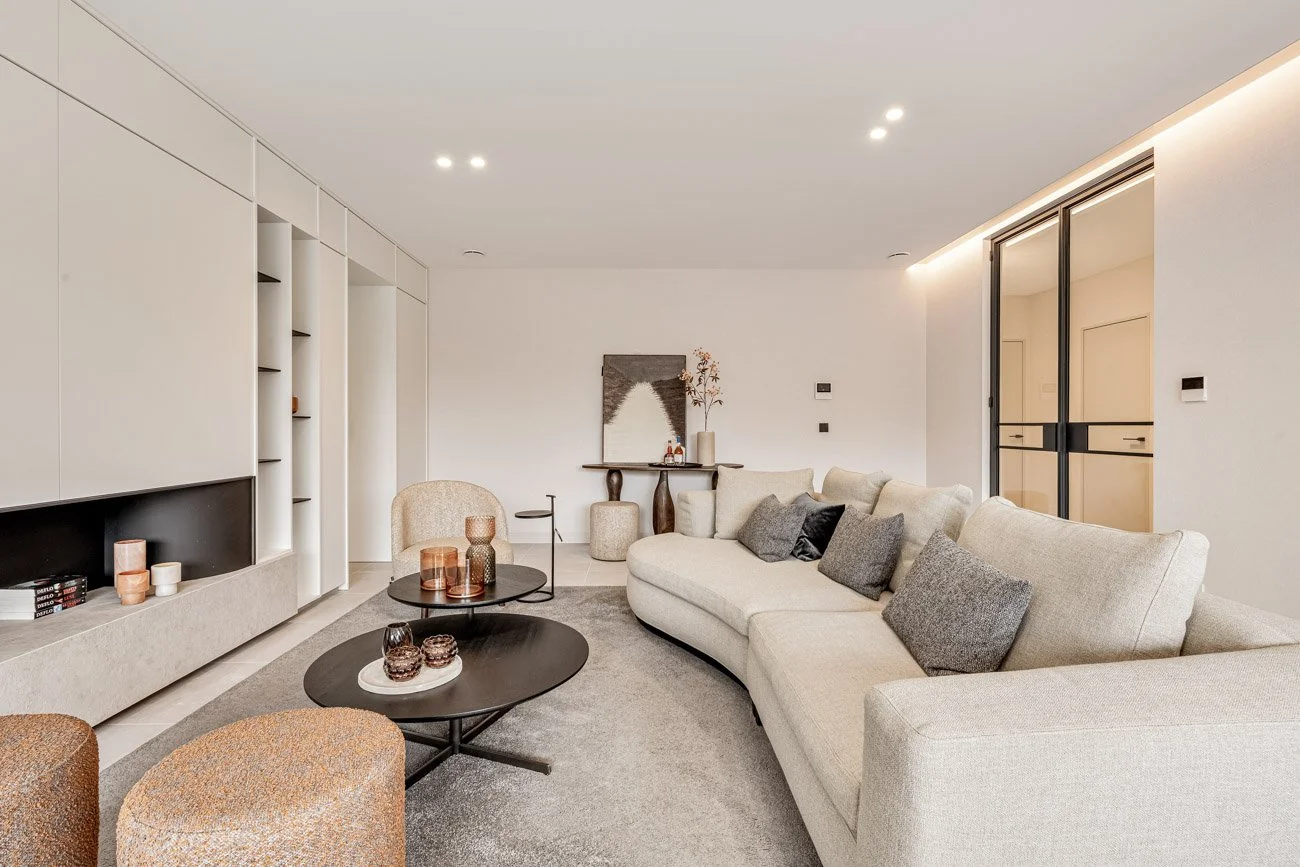 De Blaupoort, die volledig en tot in de naad wordt gerenoveerd, is een exclusief project met 25 volledig afgewerkte, luxueuze park-appartementen.