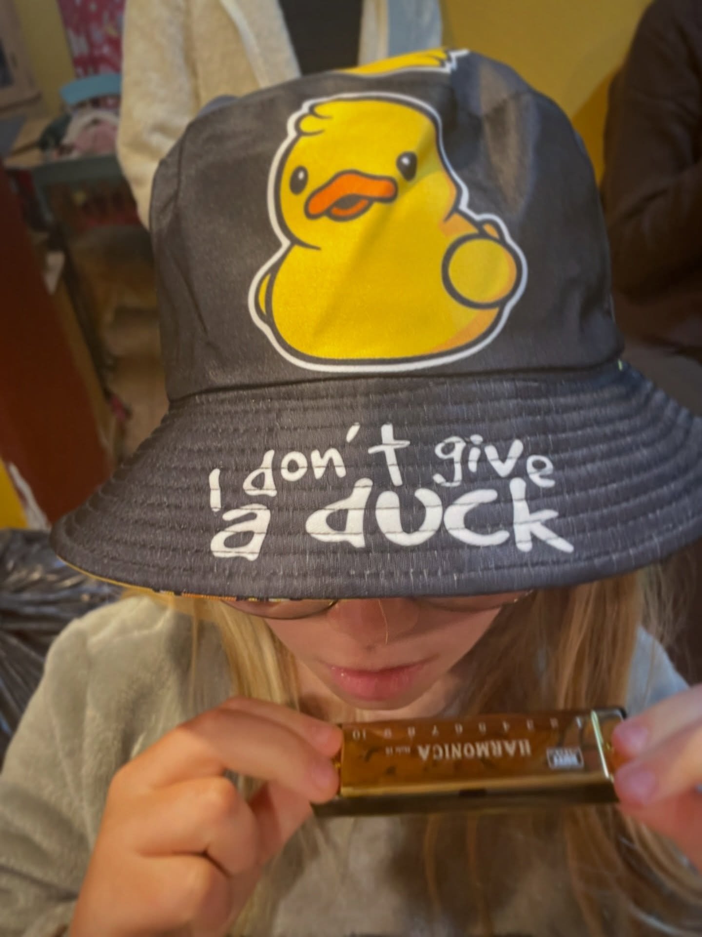 This is what happens when you get a 10&euro; Shein budget&hellip;and there was so much more! 📦 

It&rsquo;s all part of the Worldschooling lifestyle, right? 😄