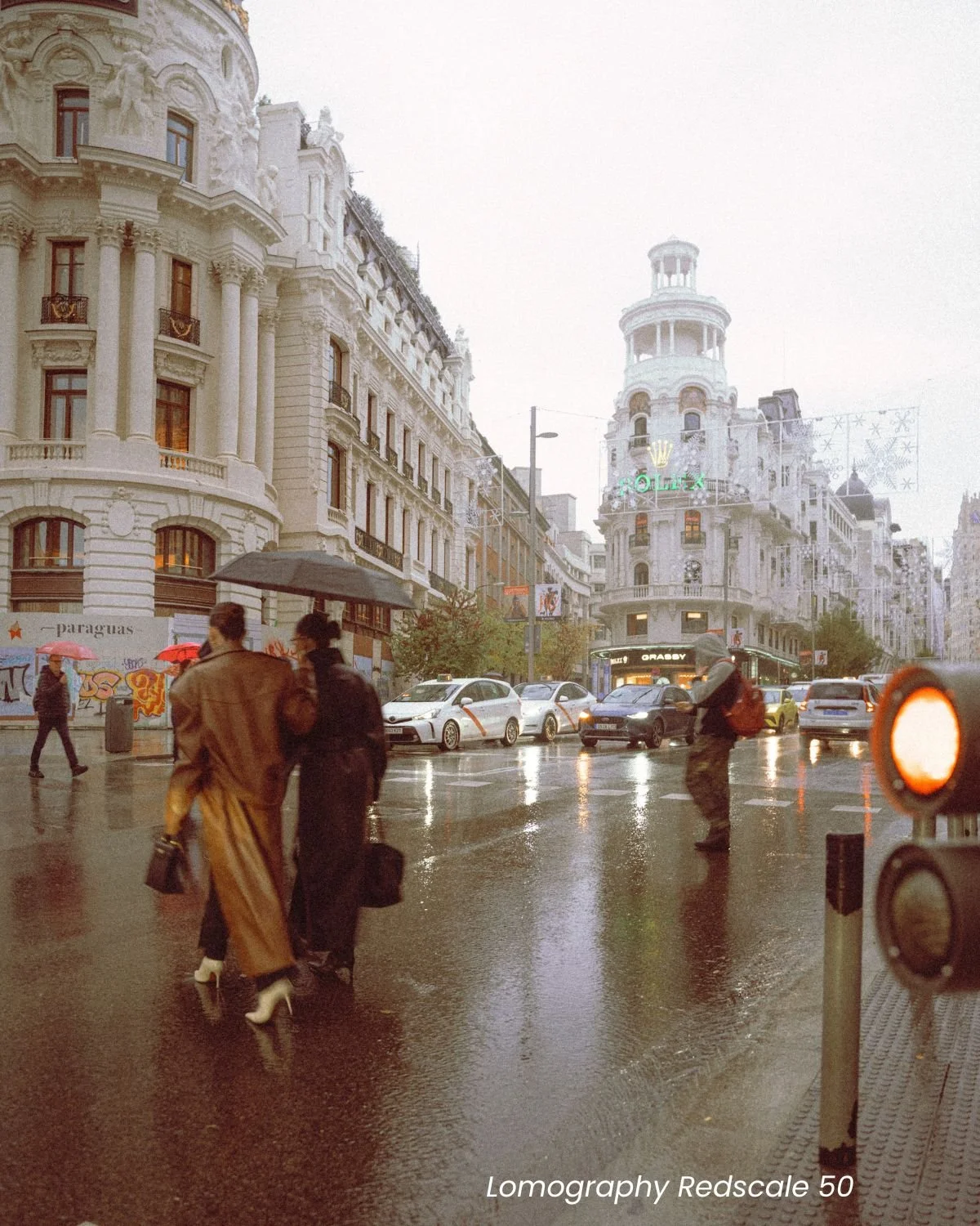 Lomography film presets for Lightroom, X-Pro cross processing effect, Color Negative 800 film look, Redscale 50 photography aesthetic, professional analogue film presets bundle by EJDuran