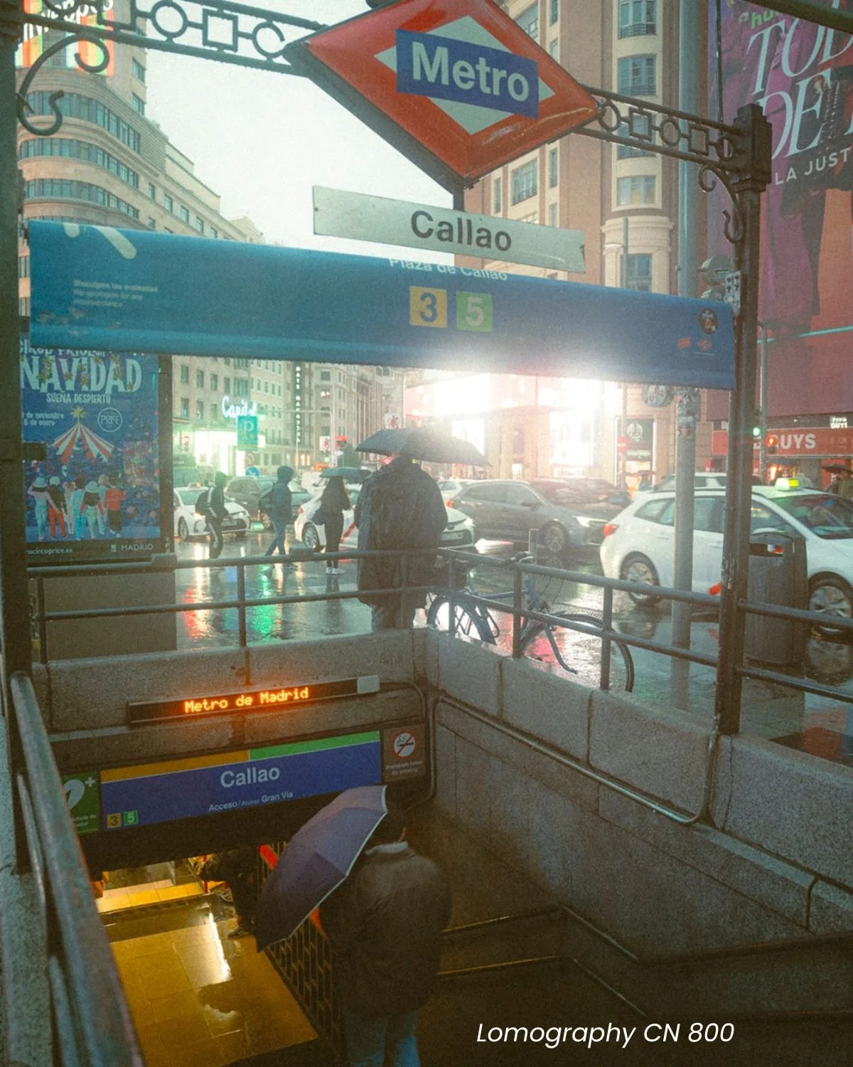 Lomography film presets for Lightroom, X-Pro cross processing effect, Color Negative 800 film look, Redscale 50 photography aesthetic, professional analogue film presets bundle by EJDuran