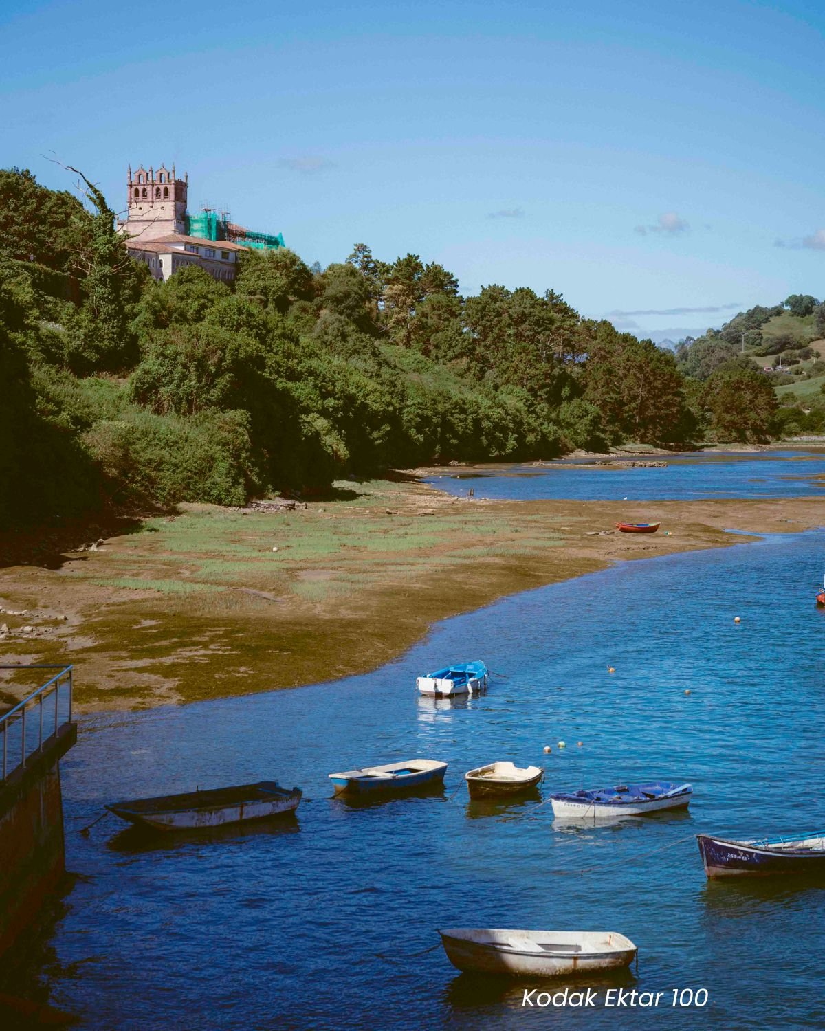 Kodak film presets for Lightroom, Kodak Ektar 100 street photography look, Kodak Vision3 500T cinematic night preset, professional Kodak Pro 100 film emulation, analogue urban wall art style presets.