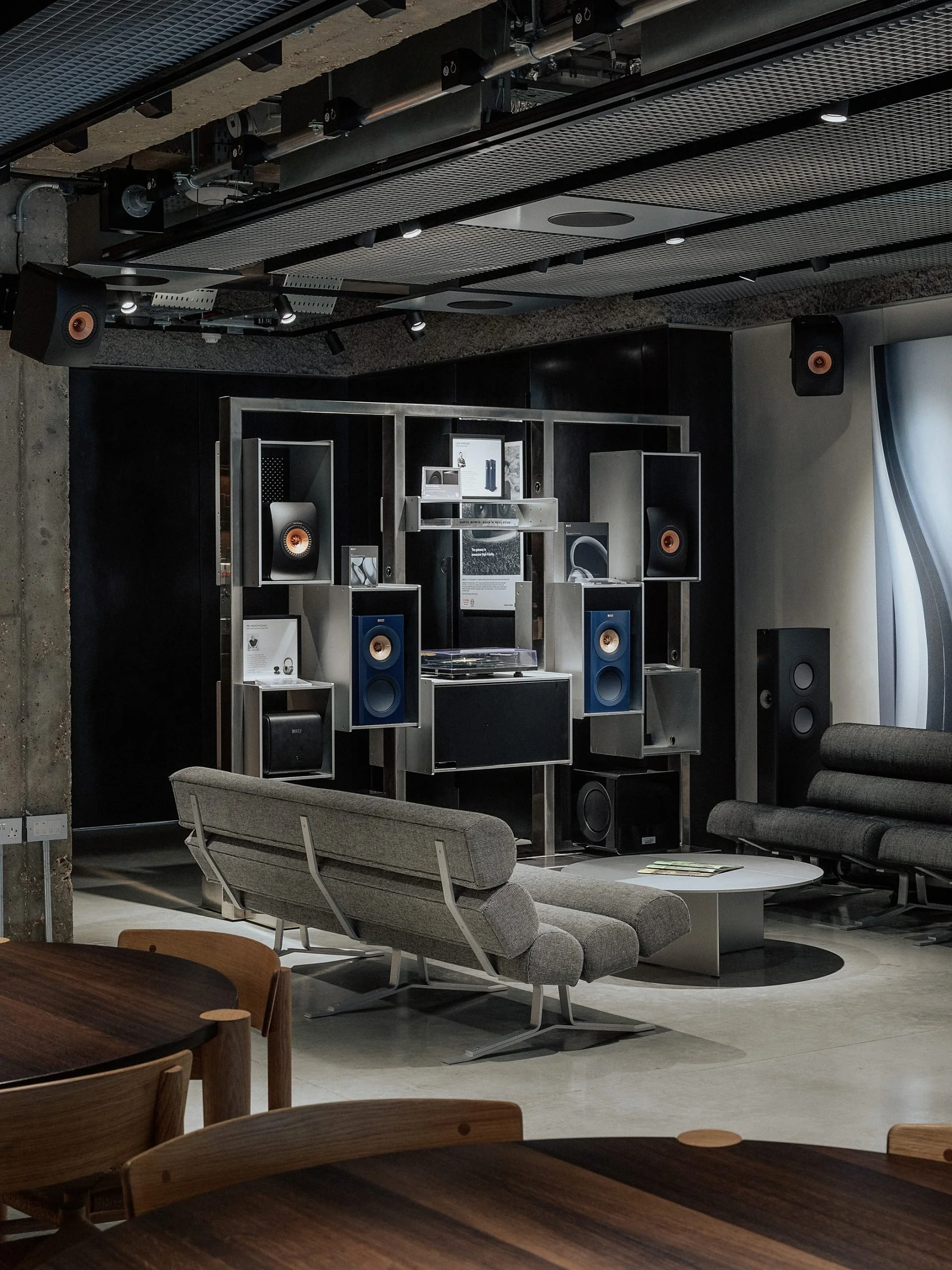 Conran-and-Partners_KEF-Music-Gallery-London_©Taran-Wilkhu-15-scaled.jpg