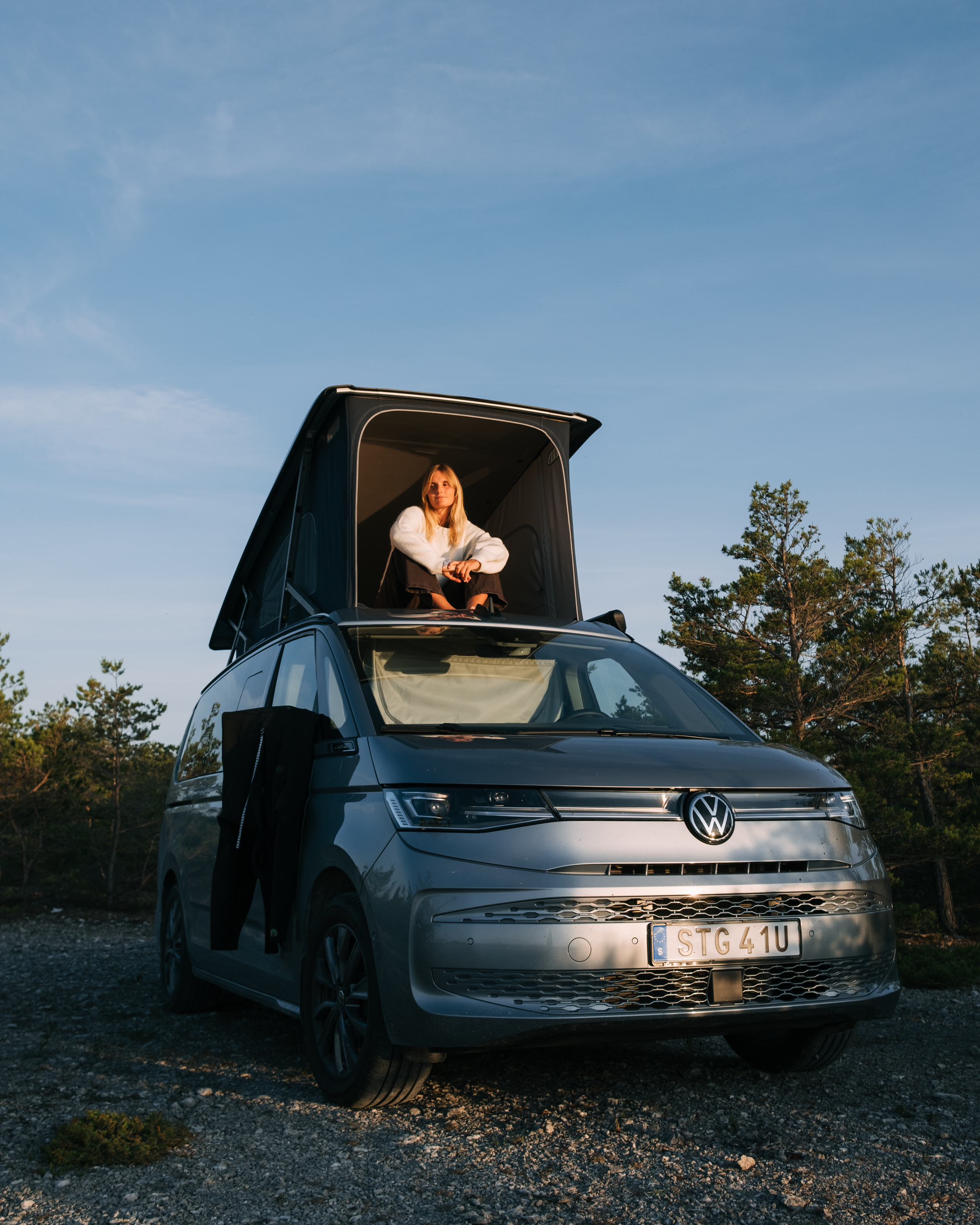 VW-Caroline-Sebastian-4x5-1.png