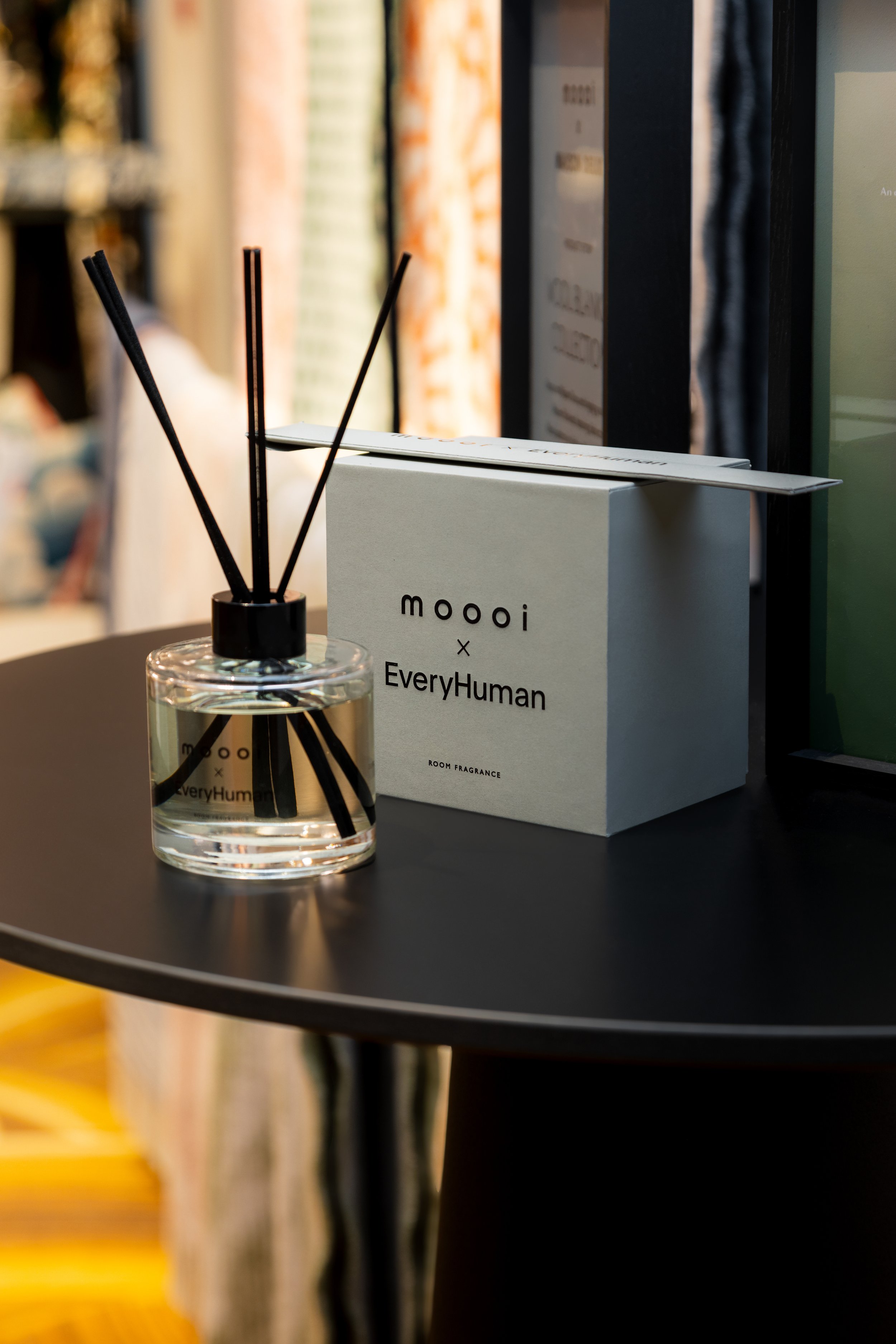 Moooi x EveryHuman fragrance bottle diffuser, packaging and branding project by Automne Studio.