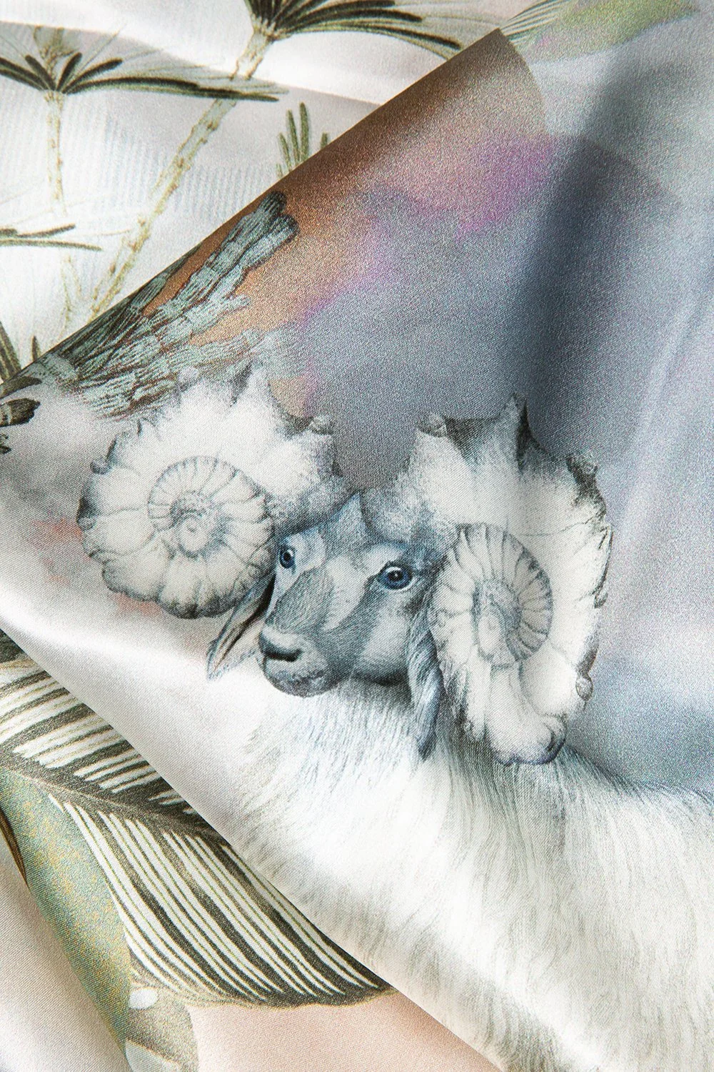 Close-up scarf Pogo goat, Memento Moooi Medley, Extinct Animals family, illustration and visual identity by Automne Studio.