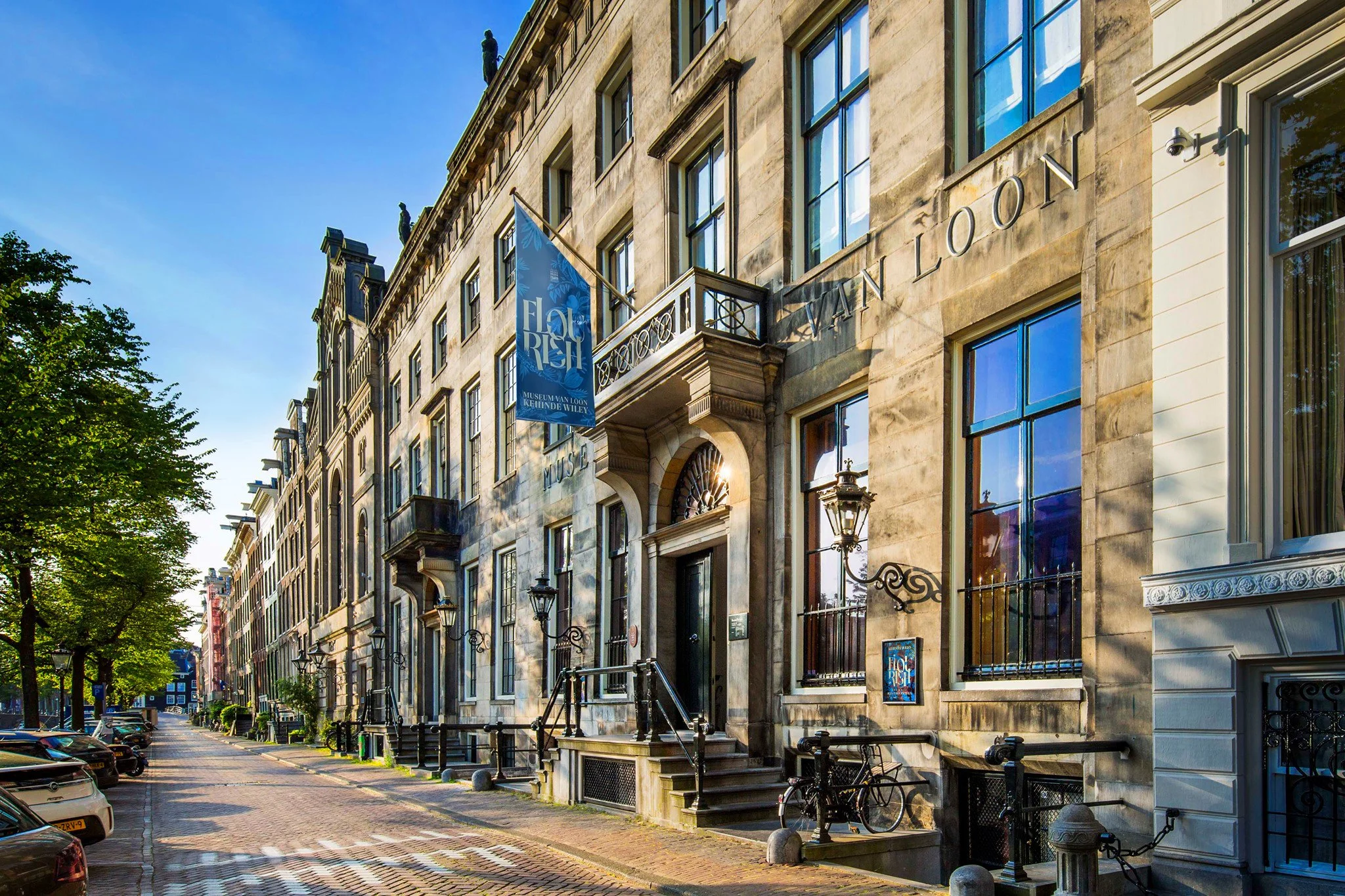 Exterior of Museum Van Loon in Amsterdam, for the Flourish exhibition of Kehinde Wiley, Illustration and pattern by Automne Studio.