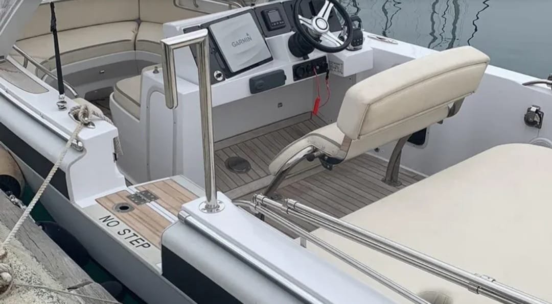 2014 Novurania Chase 19 luxury yacht tender with Volvo 220HP engine, white hull, and sleek seating – ideal for VIP transfers or day cruising