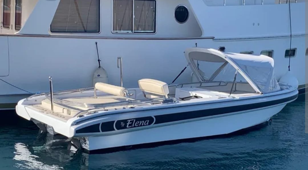 2014 Novurania Chase 19 luxury yacht tender with Volvo 220HP engine, white hull, and sleek seating – ideal for VIP transfers or day cruising