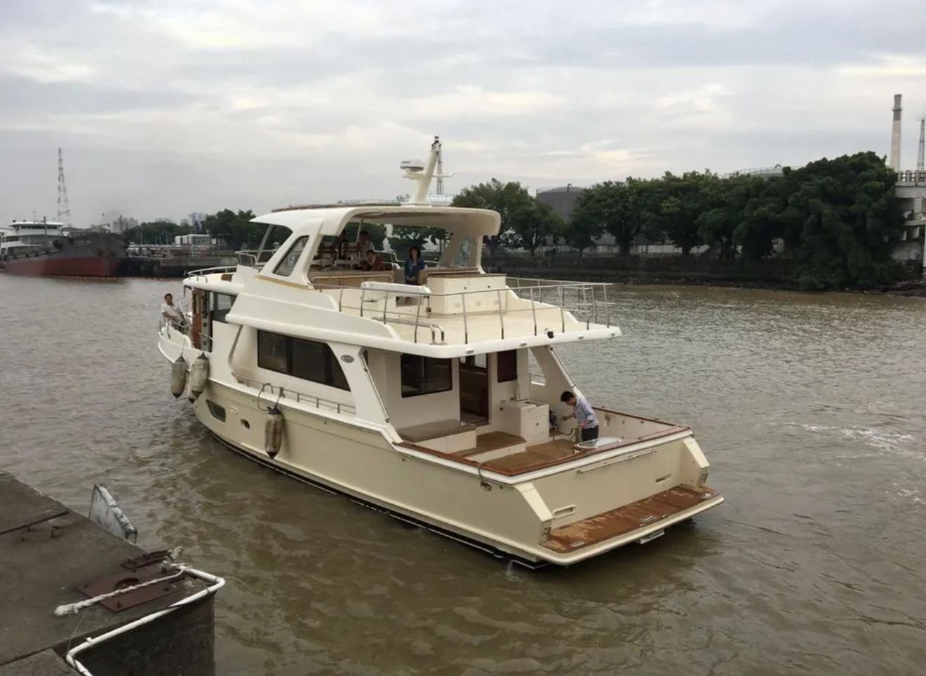 WhatsApp Image 2025-10-22 at 19.40.12 (15).jpeg