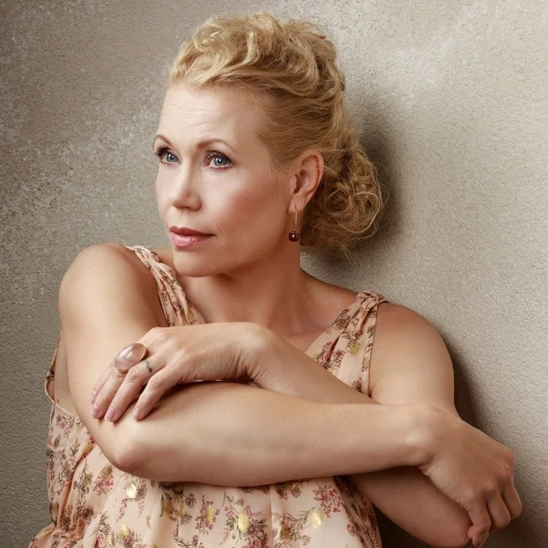 Satoja teitä, tuhansia tuumauksia