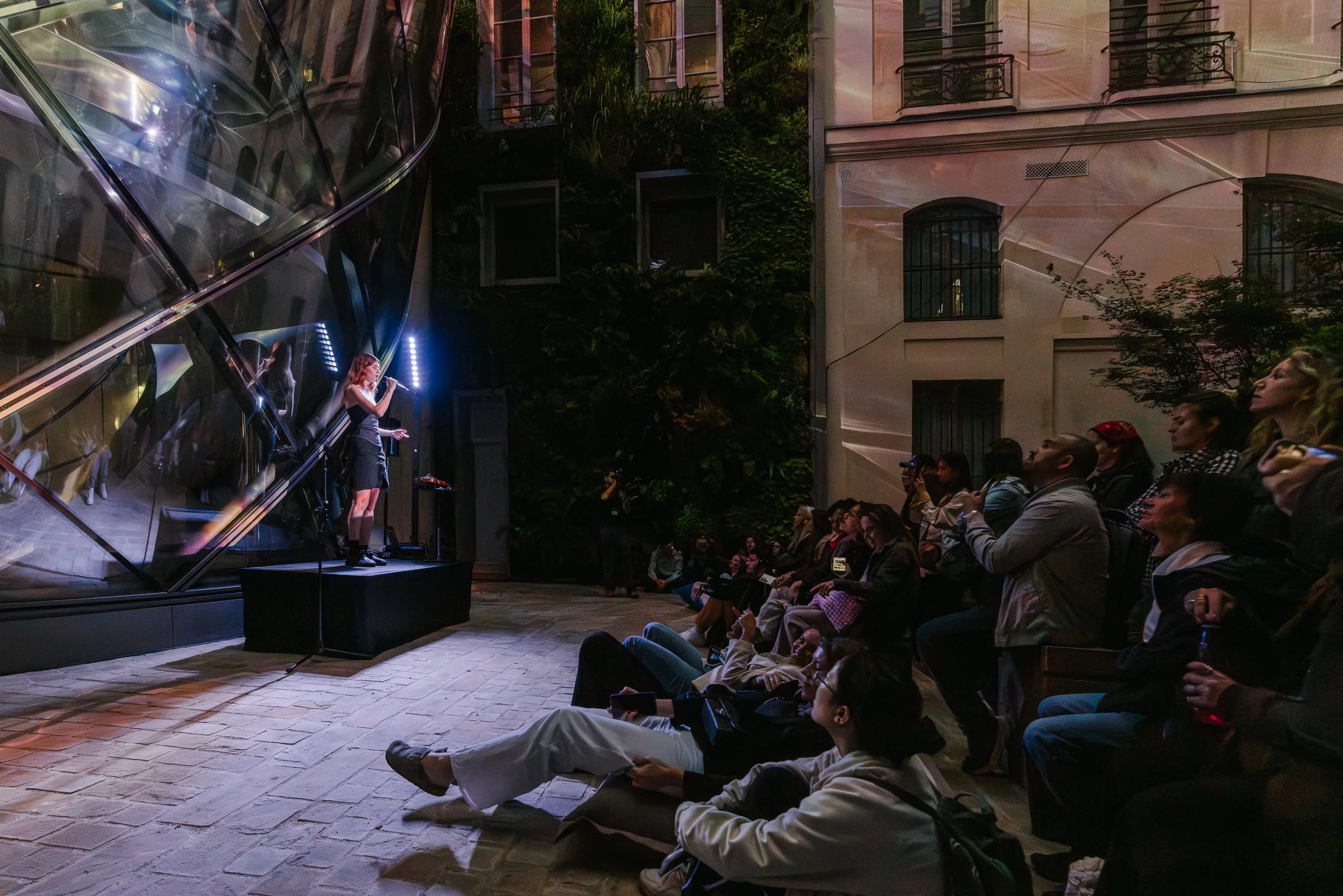 Nuit_Blanche_2026-Valentin_Ranger-Ines_Cherifi-060626-LOREAL-par-@adrienthibault-WEB-14 copie.jpg