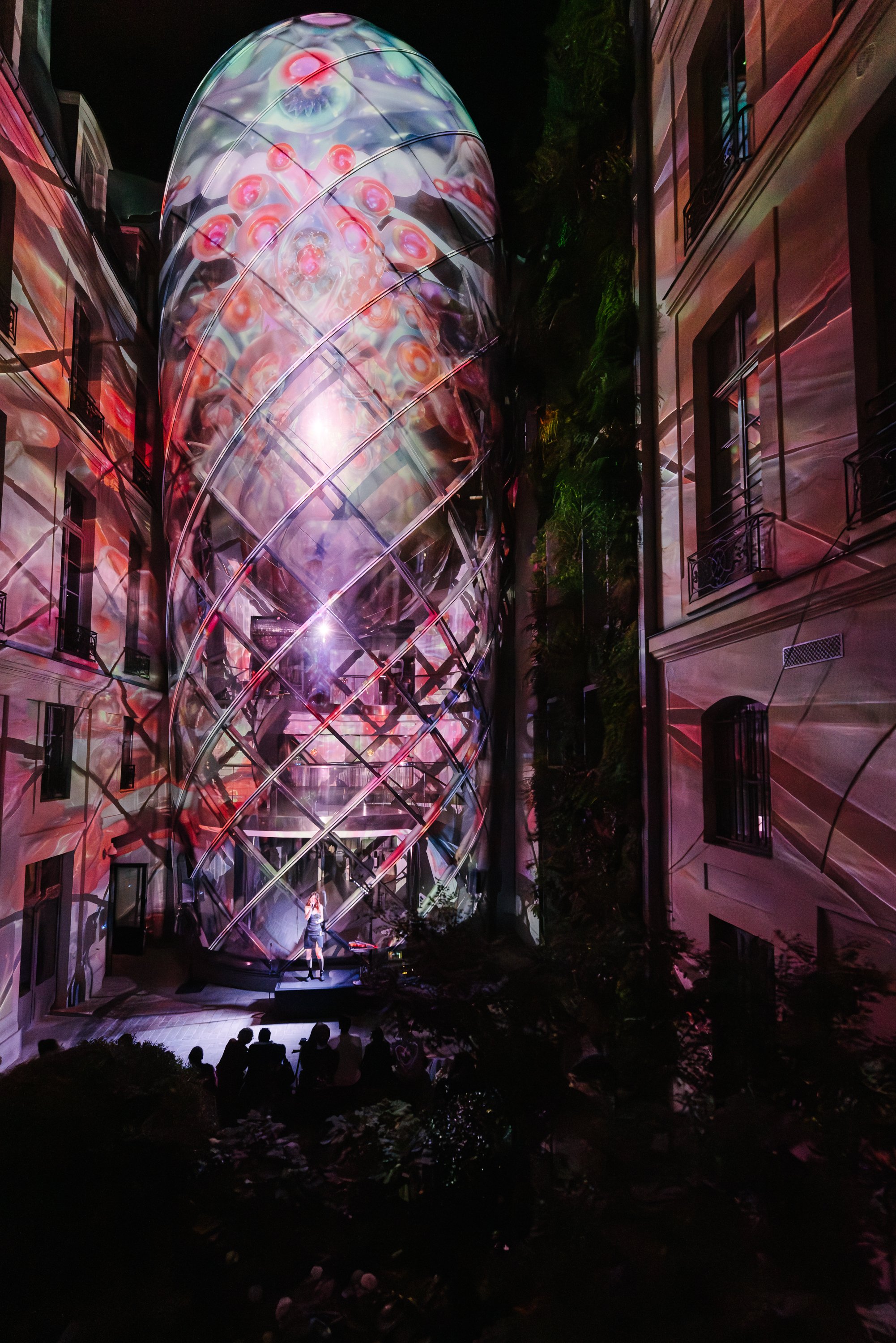 Nuit_Blanche_2026-Valentin_Ranger-Ines_Cherifi-060626-LOREAL-par-@adrienthibault-WEB-131 copie.jpg