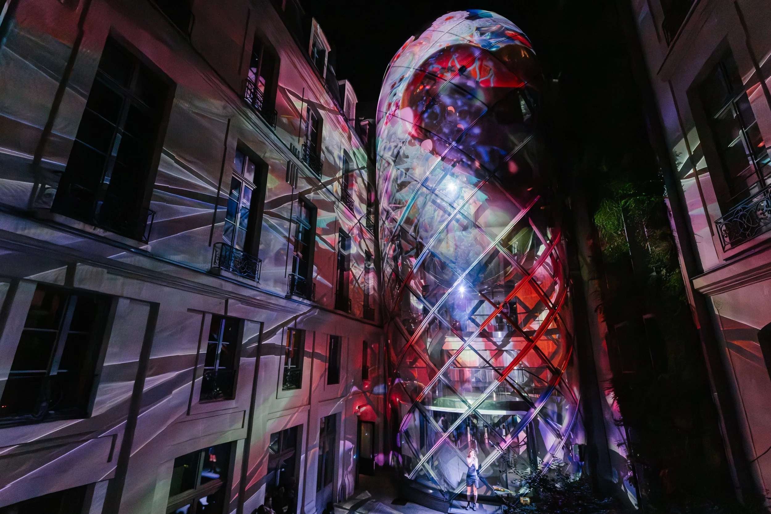 Nuit_Blanche_2026-Valentin_Ranger-Ines_Cherifi-060626-LOREAL-par-@adrienthibault-WEB-121 copie.jpg