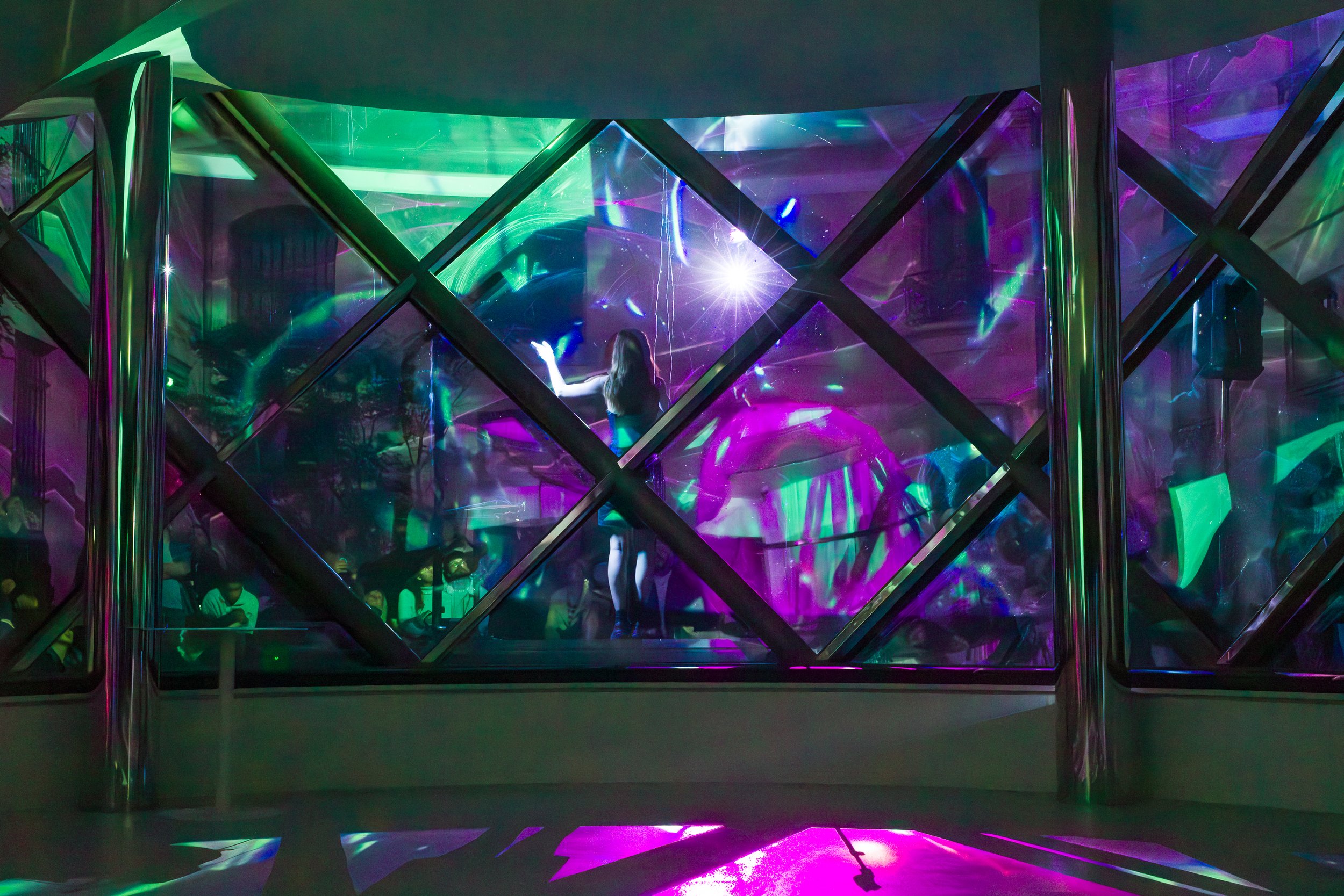 Nuit_Blanche_2026-Valentin_Ranger-Ines_Cherifi-060626-LOREAL-par-@adrienthibault-WEB-149 copie.jpg