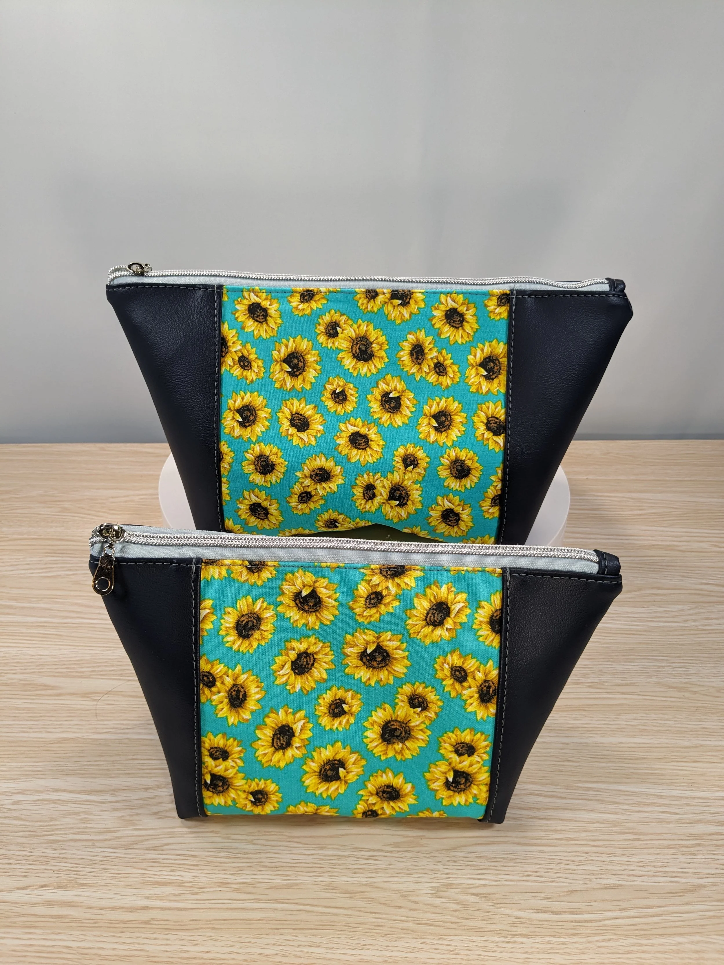 Turquoise Sunflowers with Navy Make Up Cosmetic Bag Set