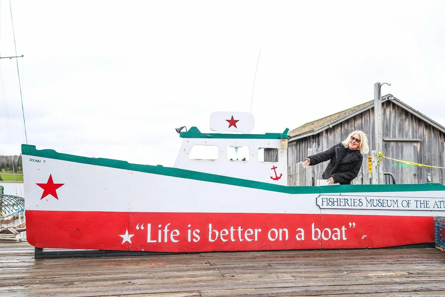 🚤 Life is better on a boat&hellip; and in Lunenburg this holiday season! 🎄✨

The Christmas Craft Festival &mdash; December 6th &amp; 7th &mdash; is right around the corner, and we&rsquo;d love to host you at the Lunenburg Inn while you explore all 