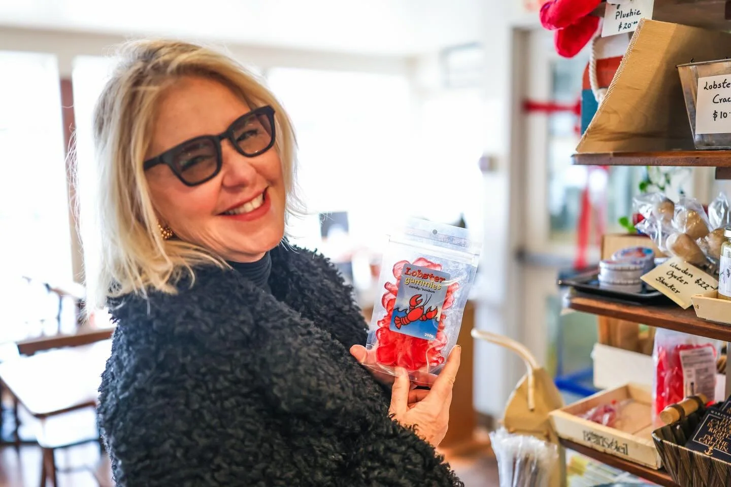 We love shopping for stocking stuffers (and so much more!) at Dory Mates&rsquo; Seafood Shop! 🎄🦞✨

Right in the heart of historic Lunenburg, Dory Mates&rsquo; is a true local gem &mdash; family-owned and operated by Captain Jason Conrad and his fis