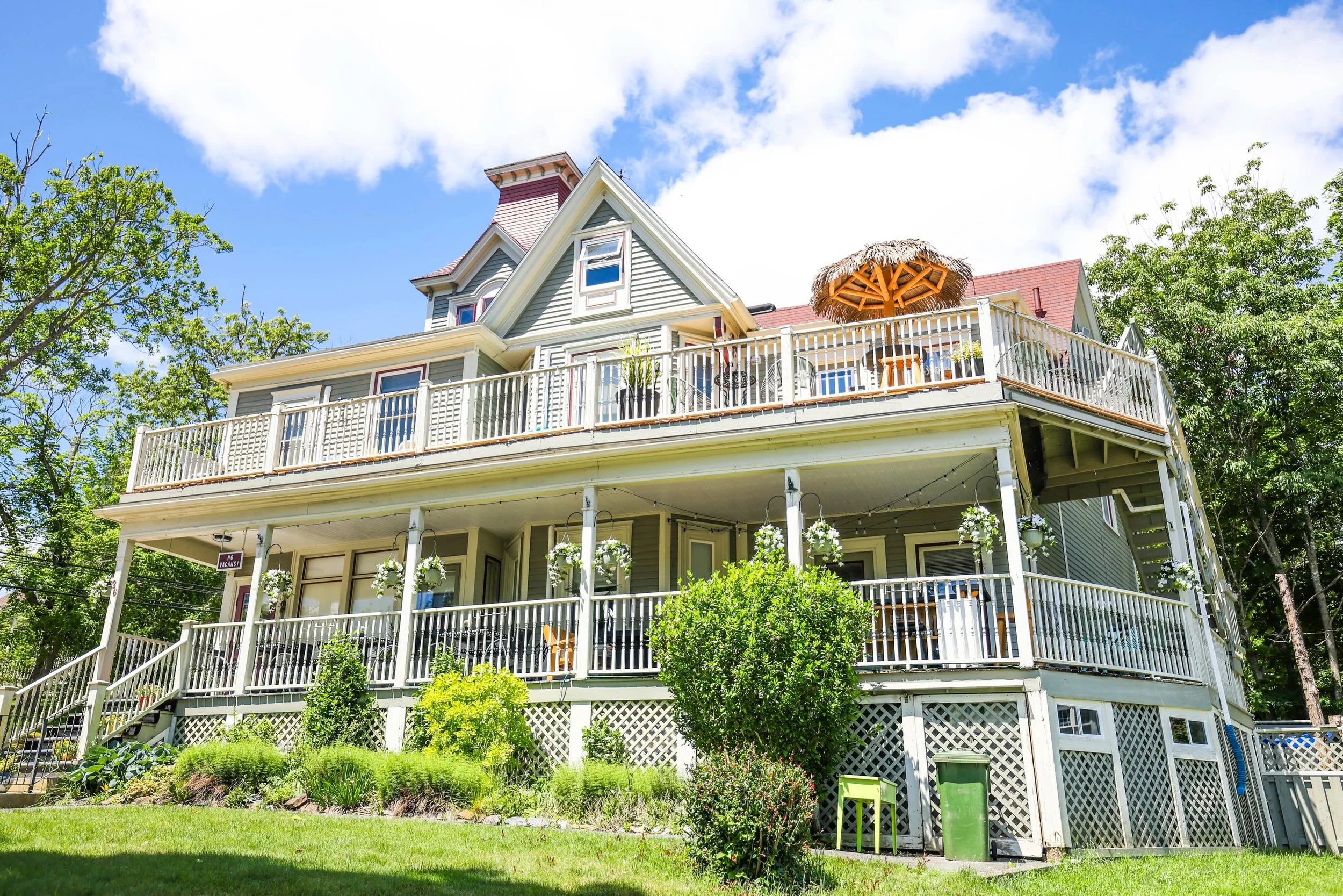 ⭐⭐⭐⭐⭐

Reviews like this one stop me in my tracks every single time. 🥹🤍

&ldquo;What a find! A very short walk from the waterfront, The Lunenburg Inn was a perfect place to stay. The setting, the hospitality and the accommodations were all primo wi