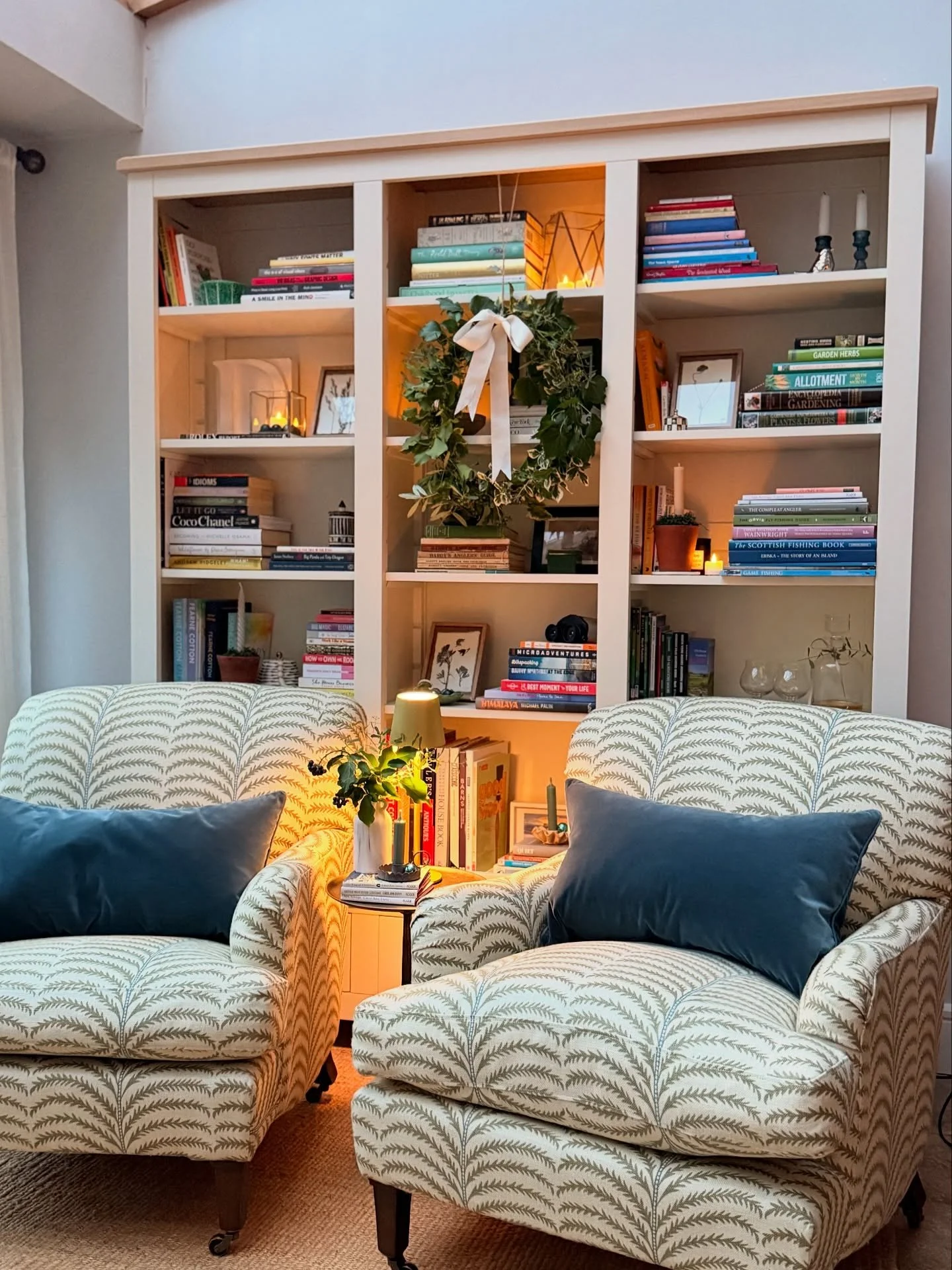 A bit of time to myself today and suddenly the house is full of wreaths, ribbons and bows. I regret nothing.
Coco&rsquo;s next&hellip; I&rsquo;m thinking pink velvet will go perfectly with her brown colouring! #christmas2025