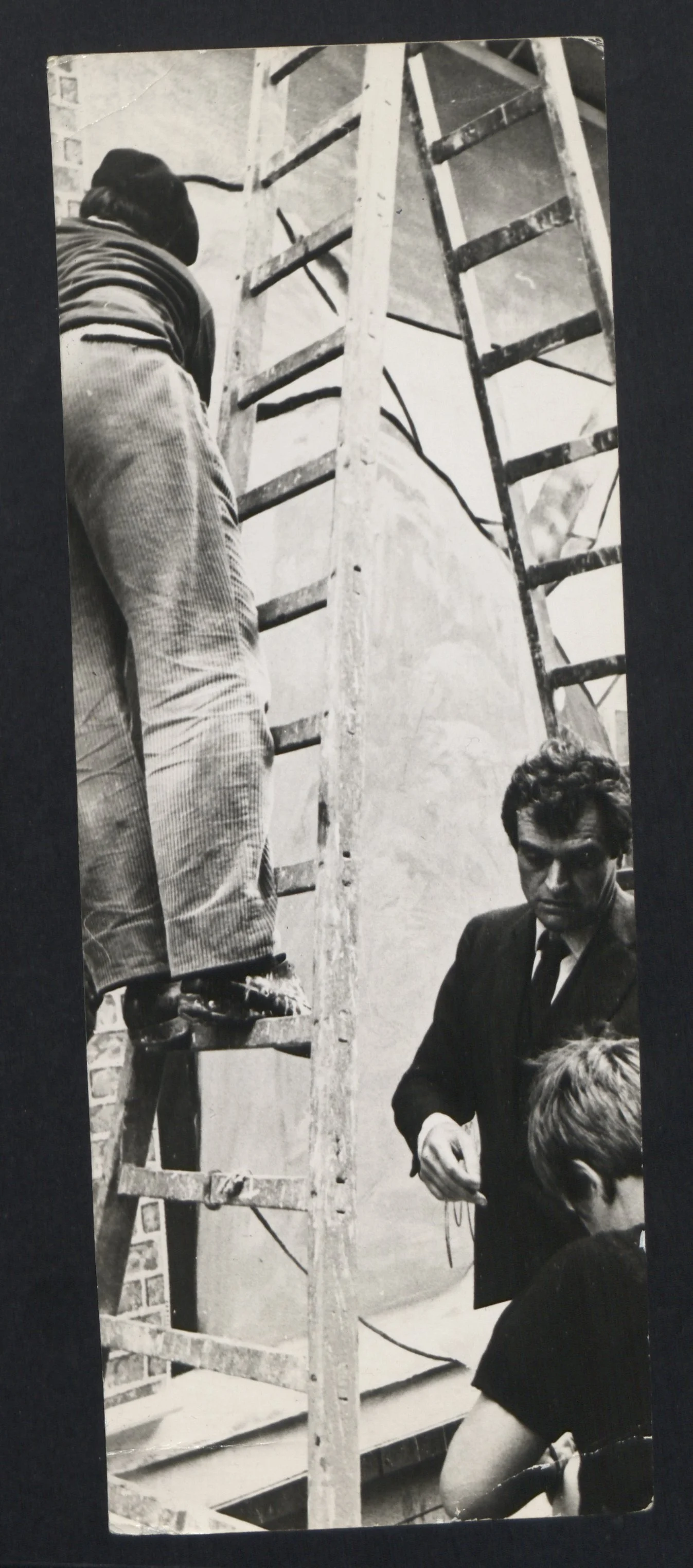 Foto happening tijdens de Britse theater week, Nieuwstraat Brussel, 1967. Fotograaf onbekend.