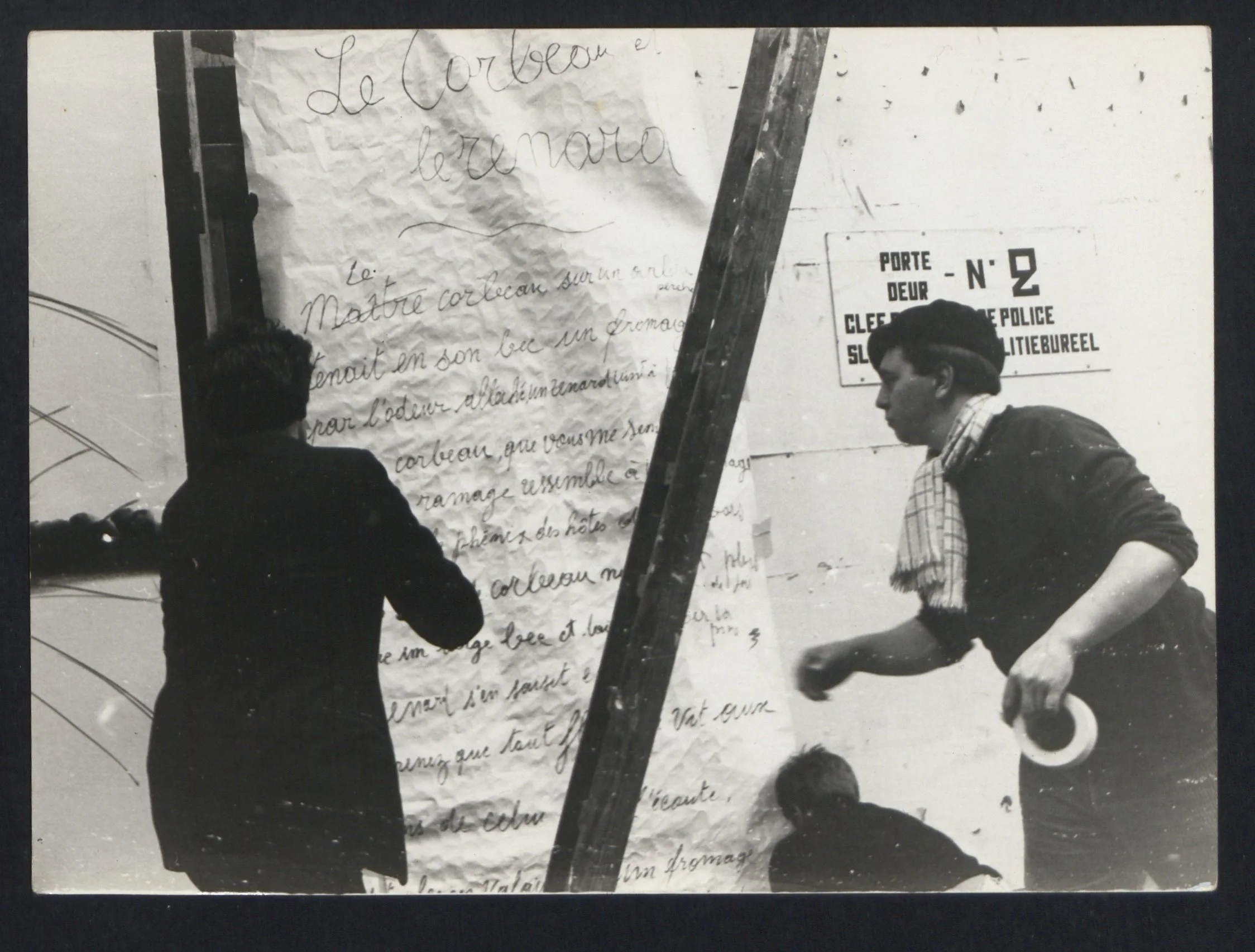 Foto happening tijdens de Britse theater week, Nieuwstraat Brussel, 1967. Fotograaf onbekend.