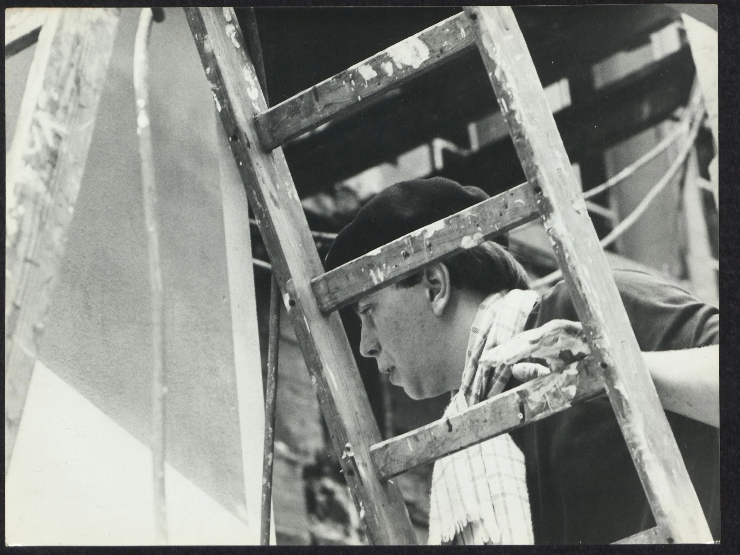 Foto happening tijdens de Britse theater week, Nieuwstraat Brussel, 1967. Fotograaf onbekend.