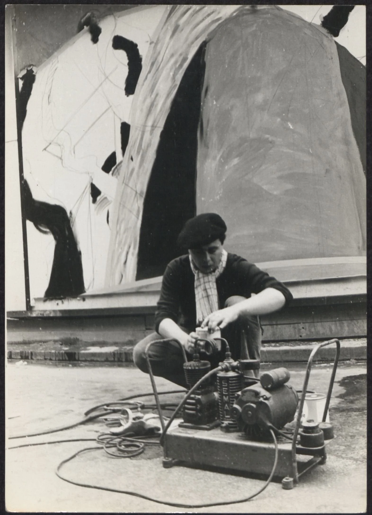 Foto happening tijdens de Britse theater week, Nieuwstraat Brussel, 1967. Fotograaf onbekend.