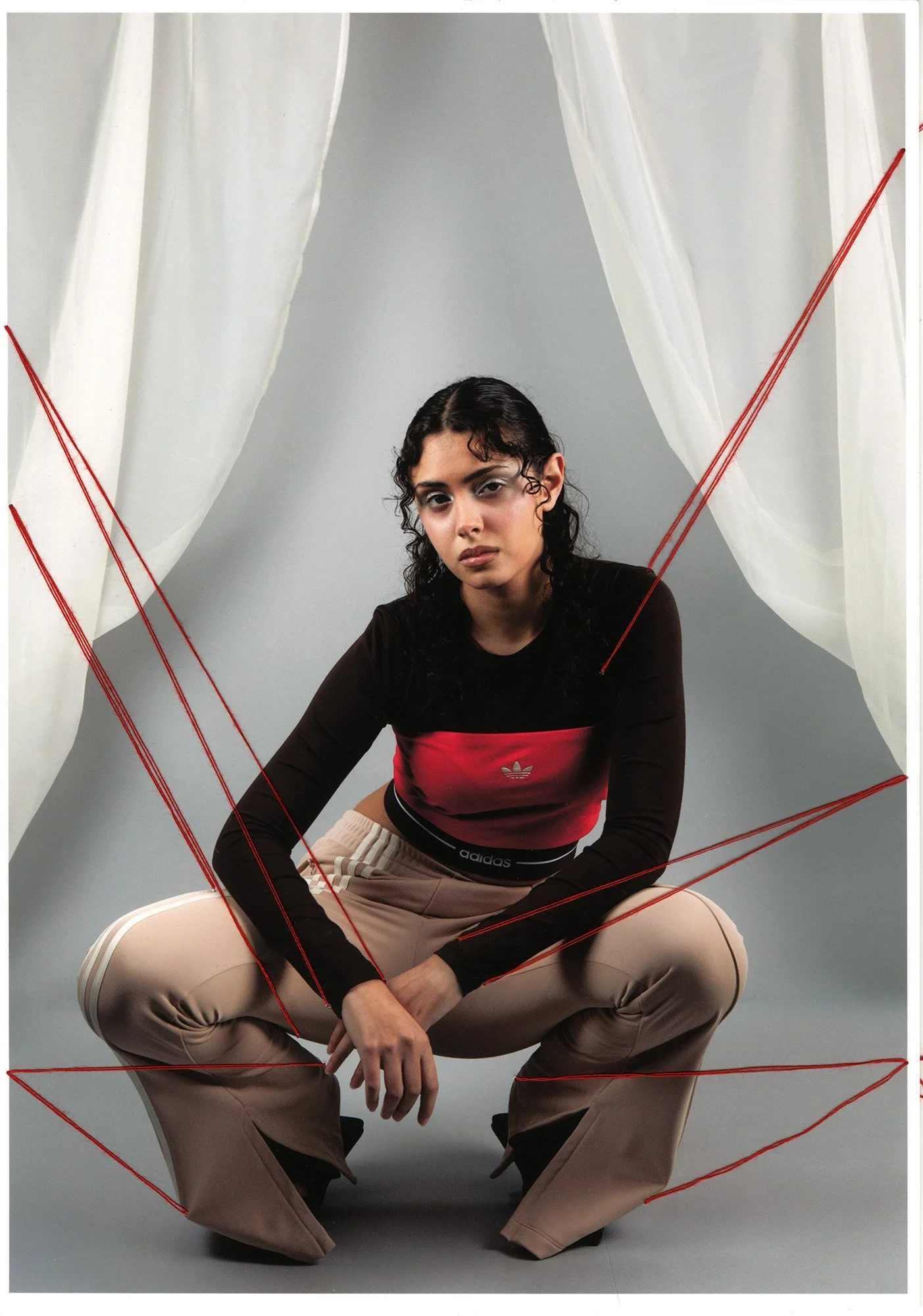 Milton_PH6000_Editorial5_Scan06.jpg