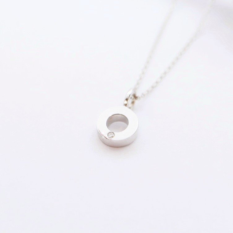 WEB - Silver petite Circle Pendant with 2.5mm Dia. 354-Sil-P-1D..jpg