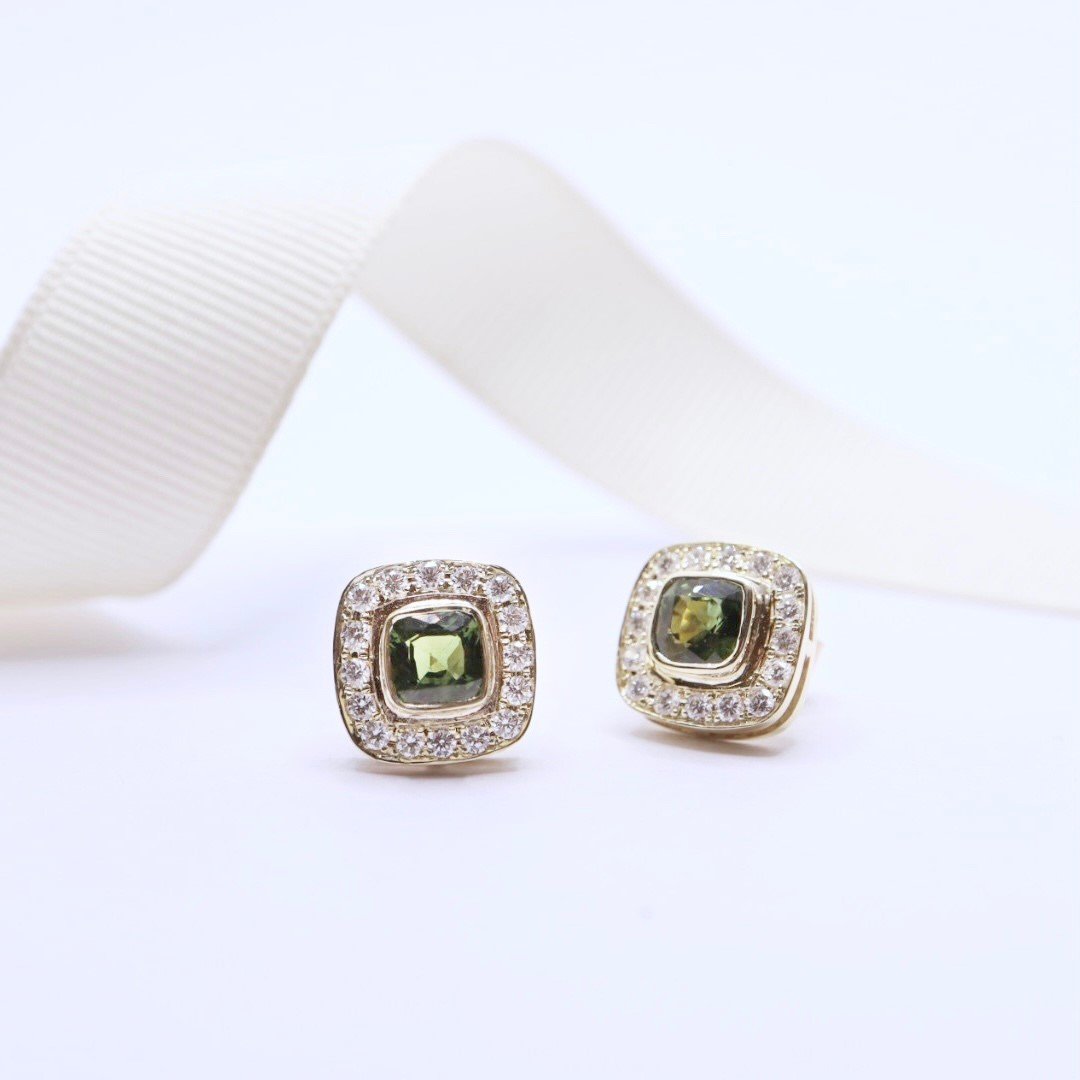 WEB-Green Sapphire and Diamond Cushion. 4150, 4290, 4430 384A&B-GSAPPH-9Y.jpg
