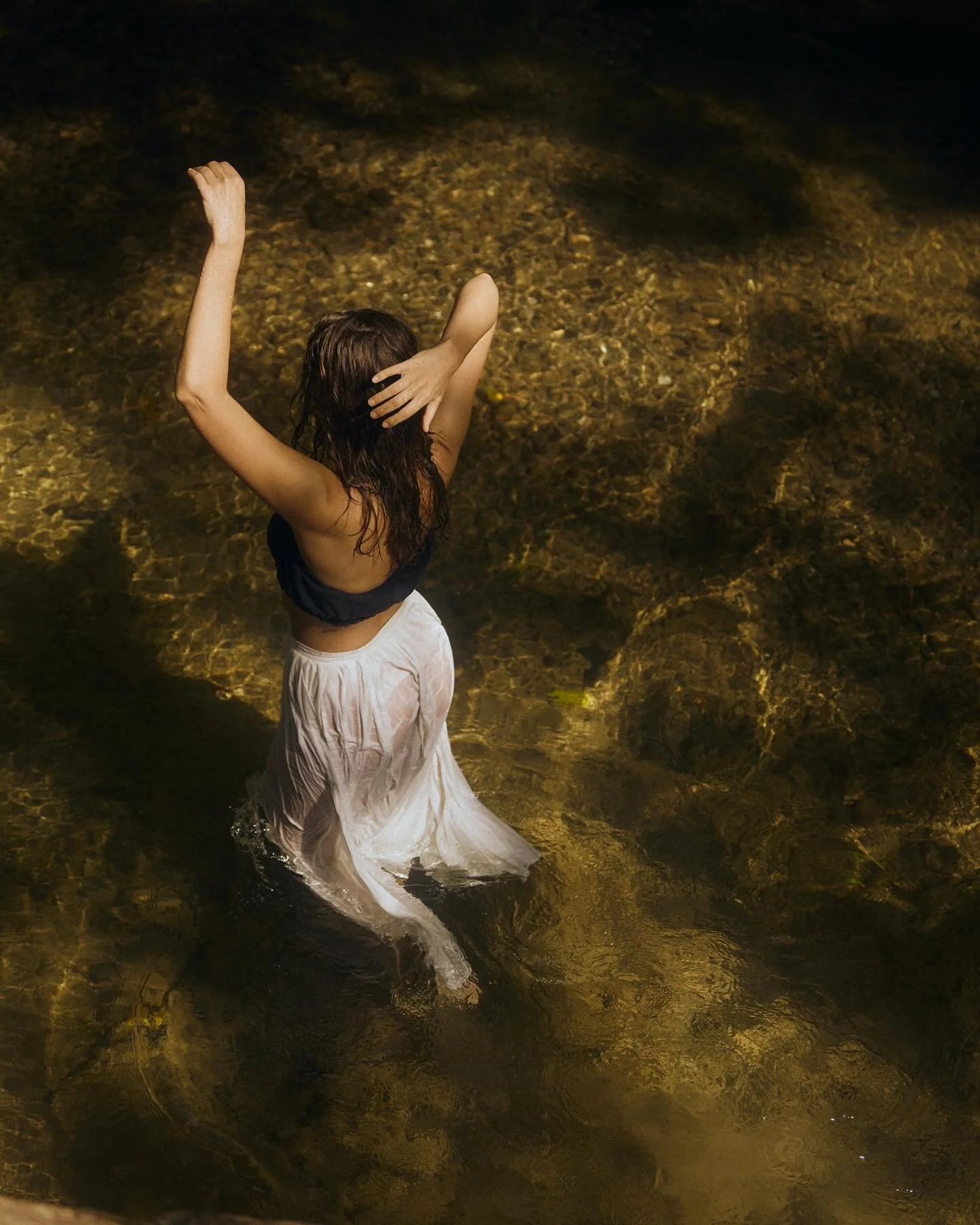 Właśnie zakończyłyśmy 8 tygodni grupowego mentoringu dla kobiet &bdquo;TERAZ&rdquo; 
8 tygodni głębokiej transformacji by m&oacute;c patrzeć dzisiaj na miękkie i głębokie spojrzenia kobiet nawigujących ze swojej esencji. Zintegrowanych, zasilonych, p