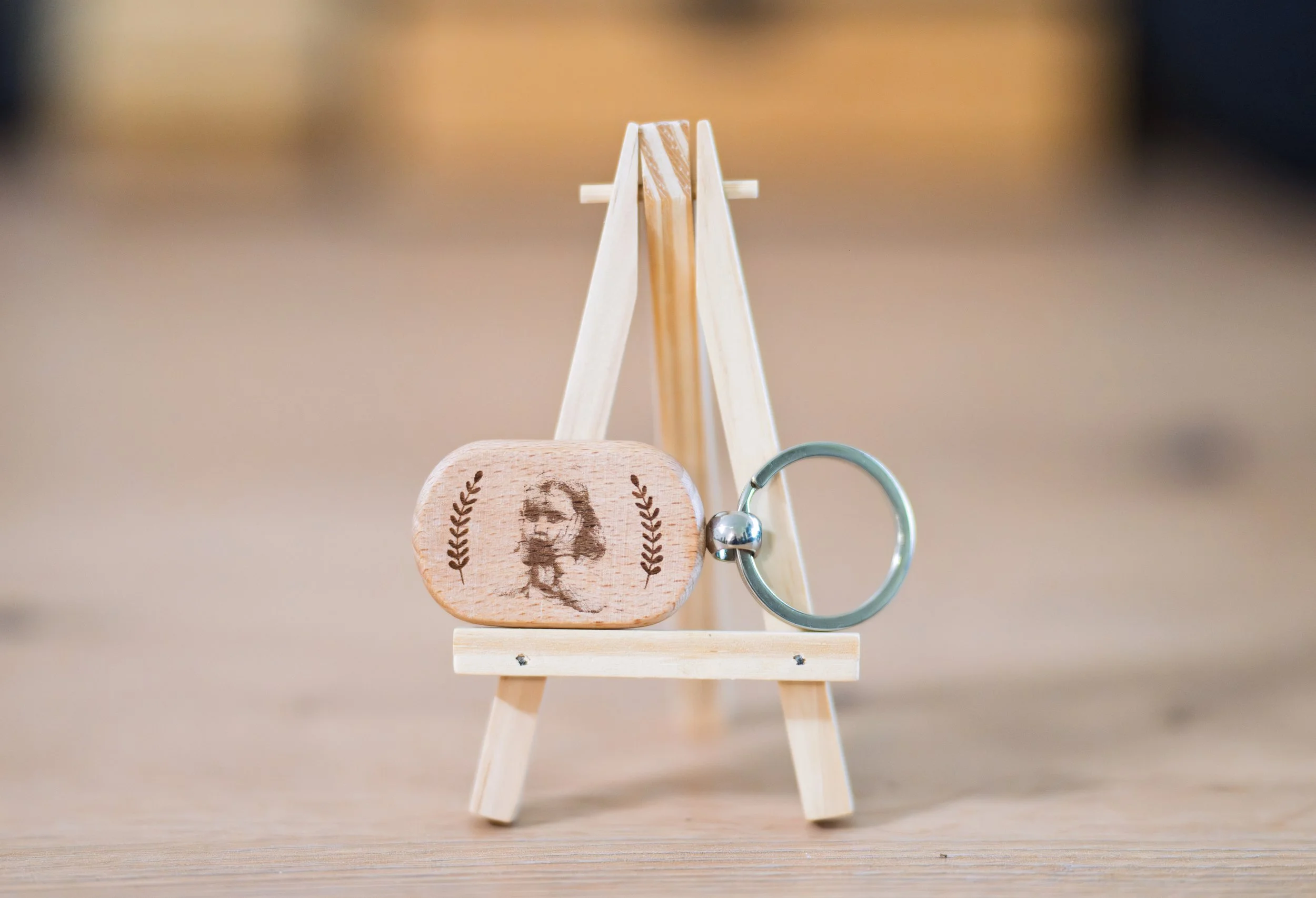 Gravure personnalisée porte-clé en bois
