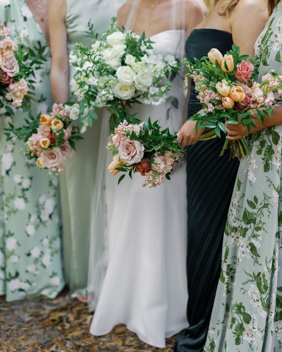 Curating a cohesive design is all about balance of different colors and textures working in harmony. From soft greens to romantic blooms, every detail here was designed to complement the setting of Anna and Arin&rsquo;s love story. 🪻💭

Creatives:
P