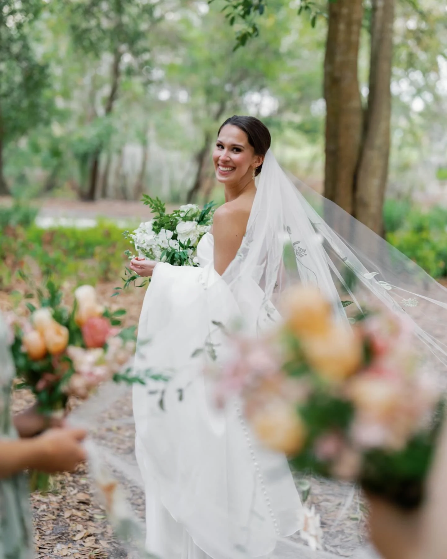 She is the moment 😍💐

Creatives:
Planning &amp; Design: @elegantaffairsbydesign 
Band: @baykingsband
Beauty: @lhbridalartistry
Bride: @acahenricks
Cake: @bandidasbakeshop
Catering: @puffnstuffcatering
Florals: @avaeliseevents
Lighting: @underoneten