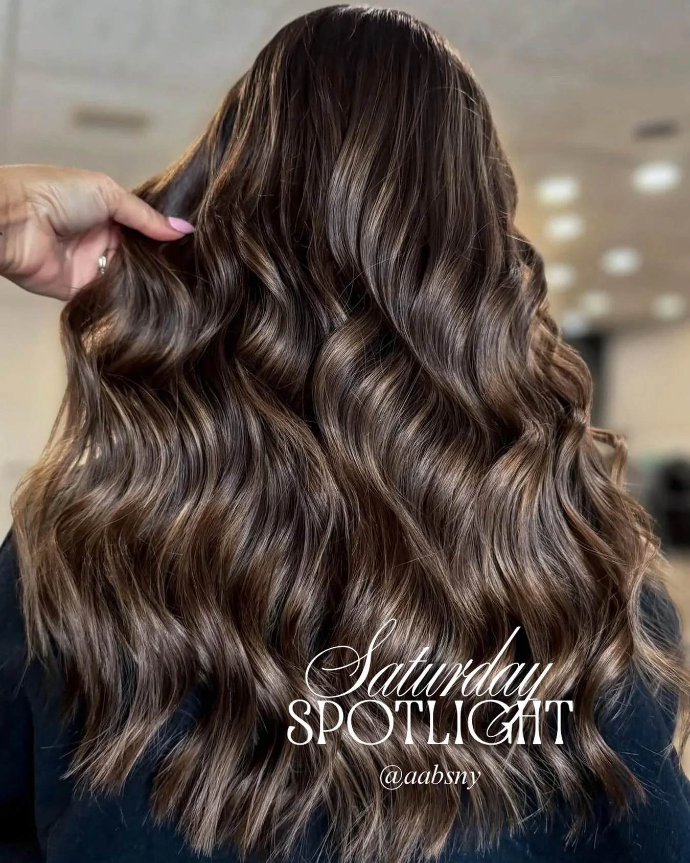 Looking for Brunette inspo? This transformation by @hairby_nataliemarie is it.

#aabsny #customerspotlight #brunettehair #brownhair