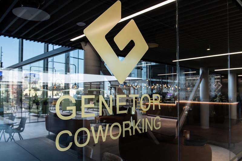 Genetors logga på ett fönster till deras lokaler i Helsingborg C, Avalon Innovations nya kontor