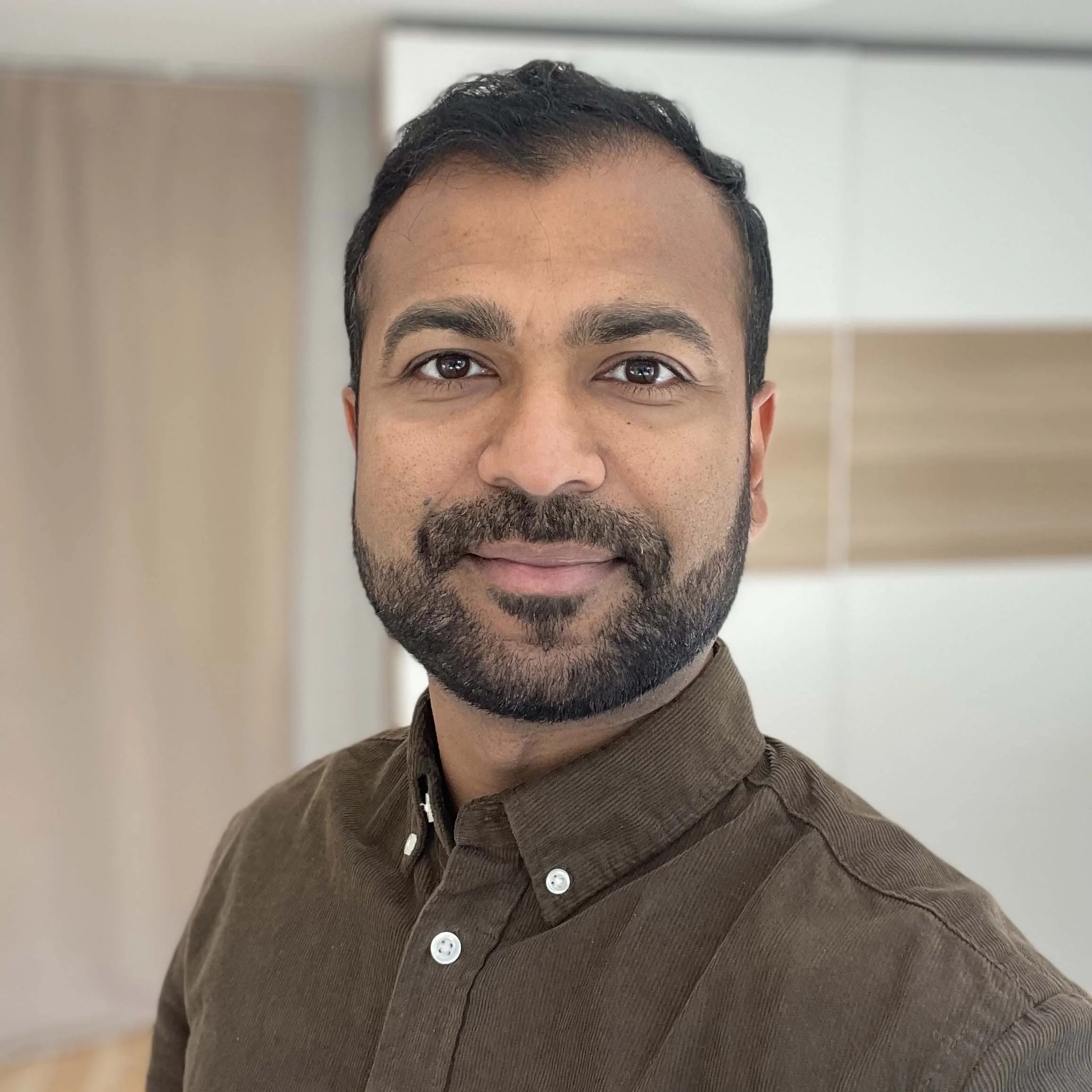 Manlig mekanikkonstruktör på Avalon Innovation