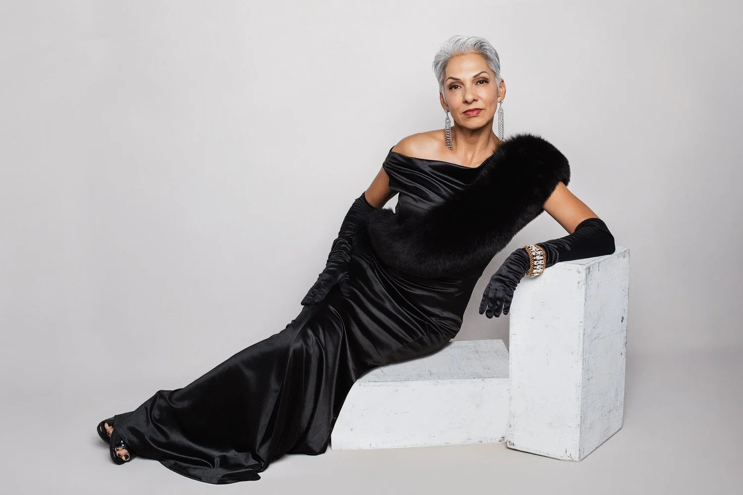 GLAMOUR PHOTOGRAPHY IN CHARLOTTE: Feel Like a Queen, No Red Carpet Required